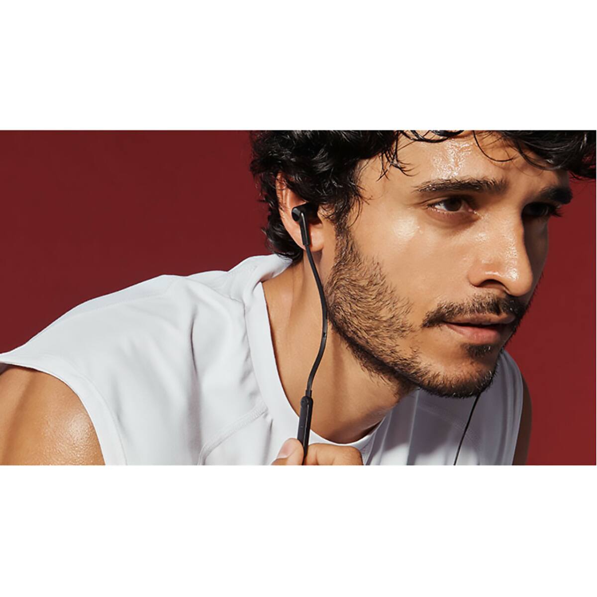 Alt View 7. Belkin - G3H0001BTBLK 44 in. Cord SOUNDFORM Headphones with Lightning Connector - Black - Black.