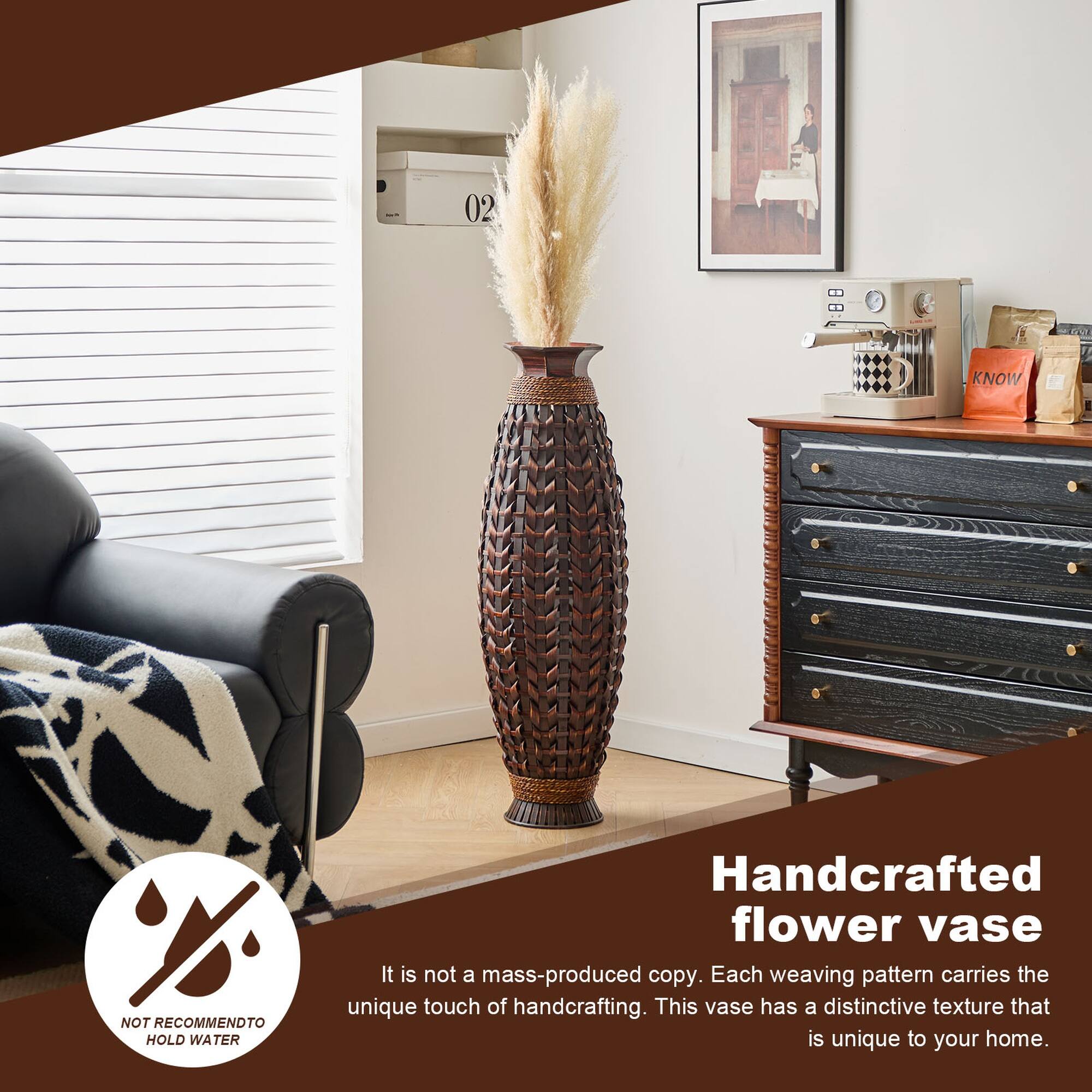 02 1:88 0 KNOW NOT RECOMMEND TO HOLD WATER

Handcrafted flower vase

It is not a mass-produced copy. Each weaving pattern carries the unique touch of handcrafting. This vase has a distinctive texture that is unique to your home.