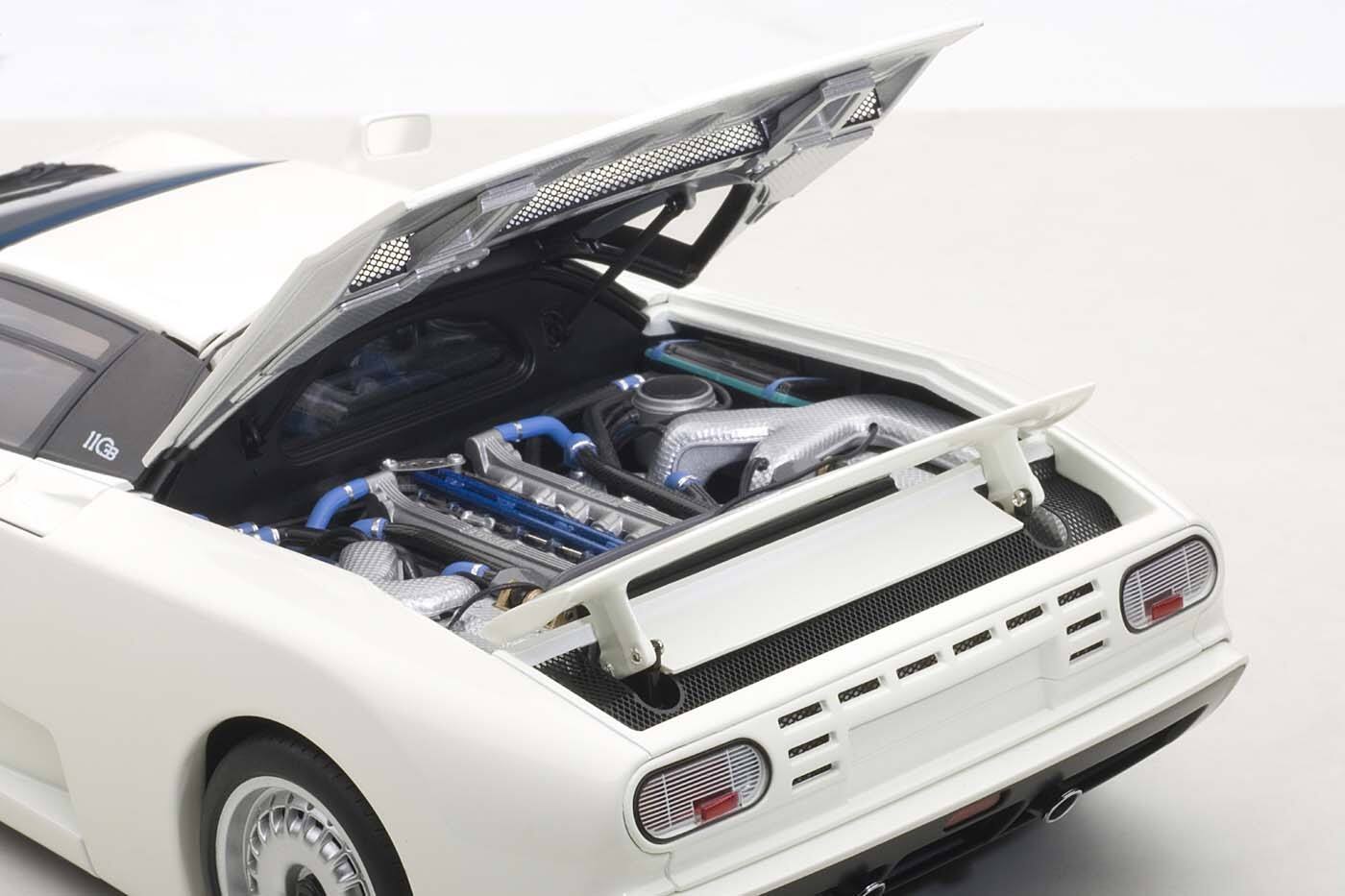 Alt View 1. Autoart - Bugatti EB110 GT White 1/18 Diecast Model Car by Autoart.