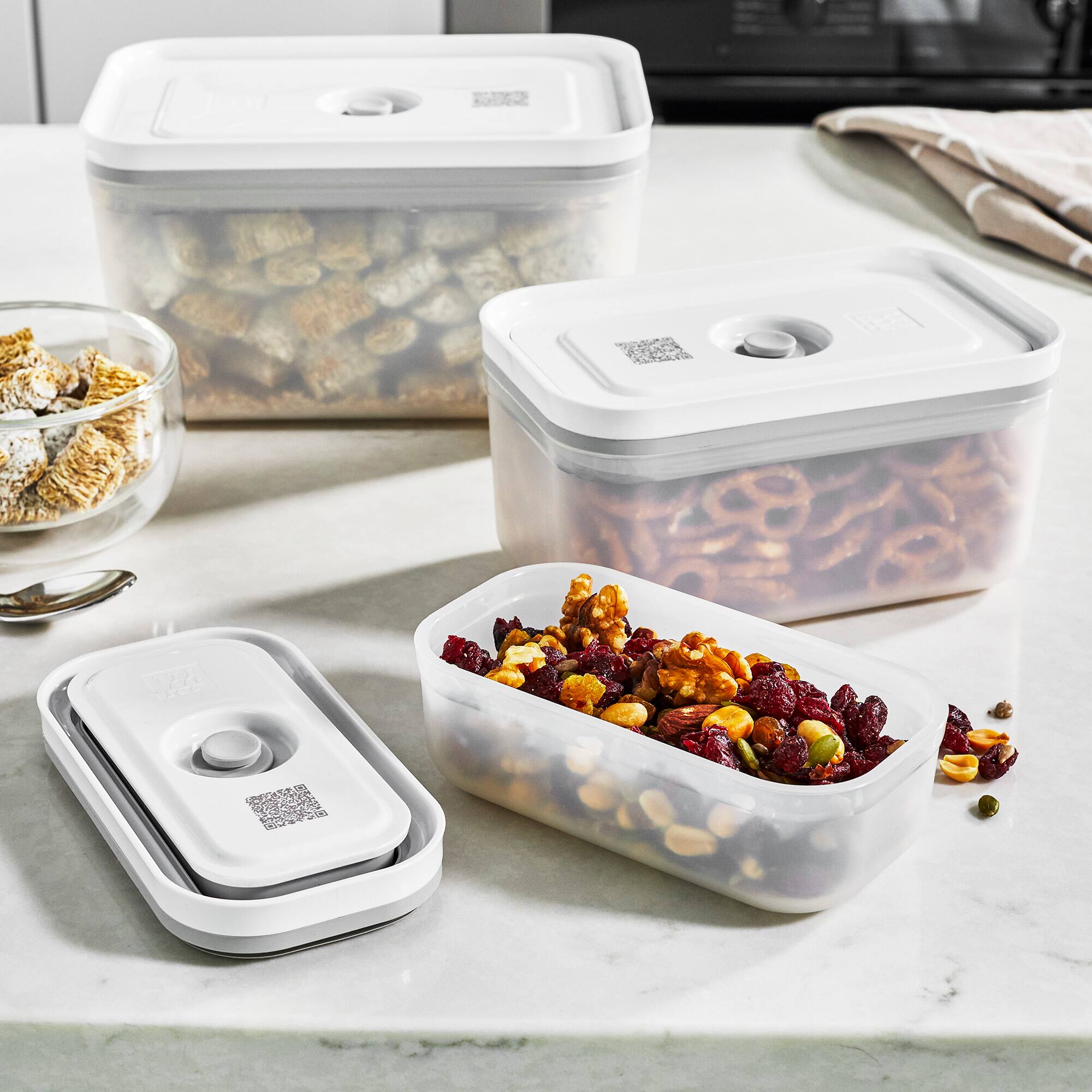 Alt View 1. ZWILLING - ZWILLING Fresh & Save 3-pc Plastic Food Storage Container, Meal Prep Container, BPA-Free- Assorted Sizes - Clear.