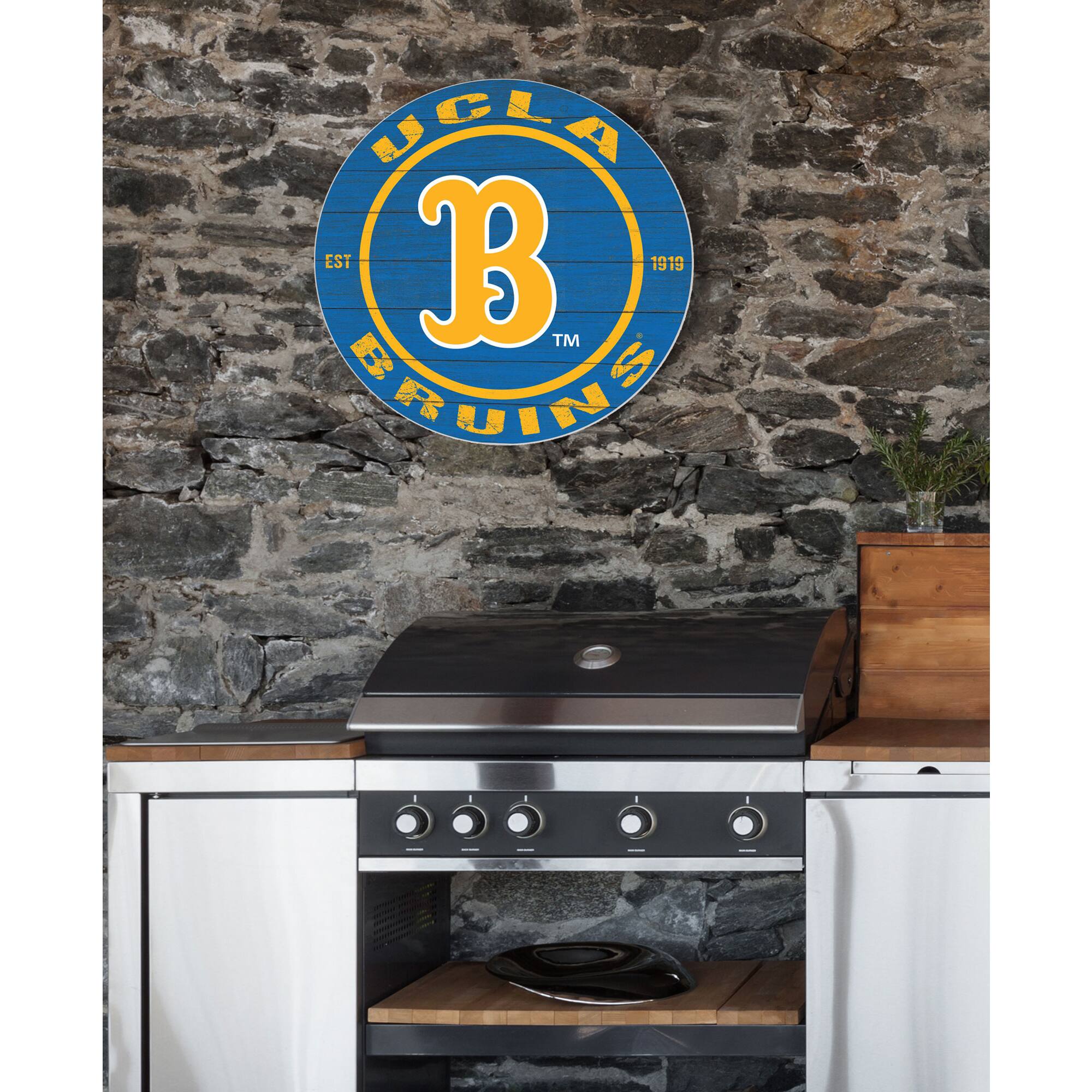 UCLA  
BRUINS  
EST 1919  
TM