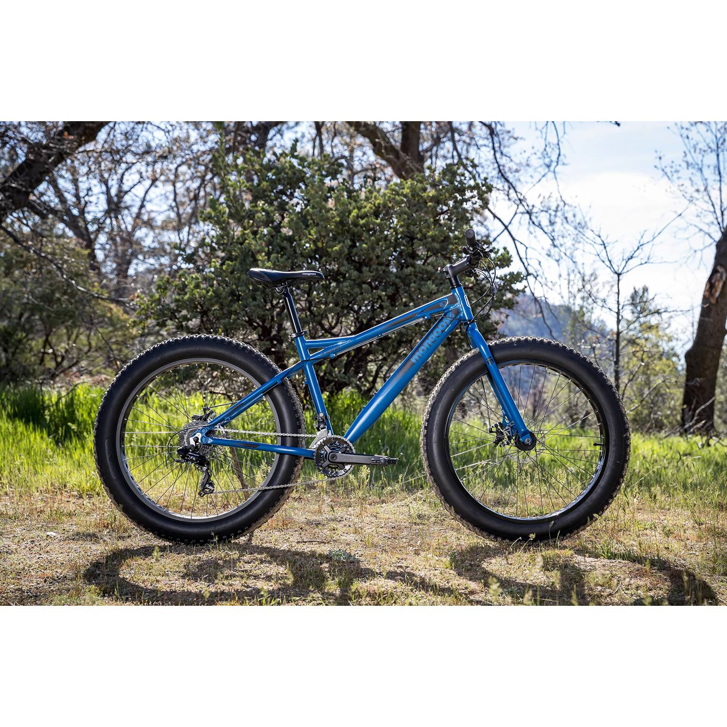 Alt View 6. Mongoose - Juneau Men and Womens Fat Tire Mountain Bike R8228AZ - Blue.