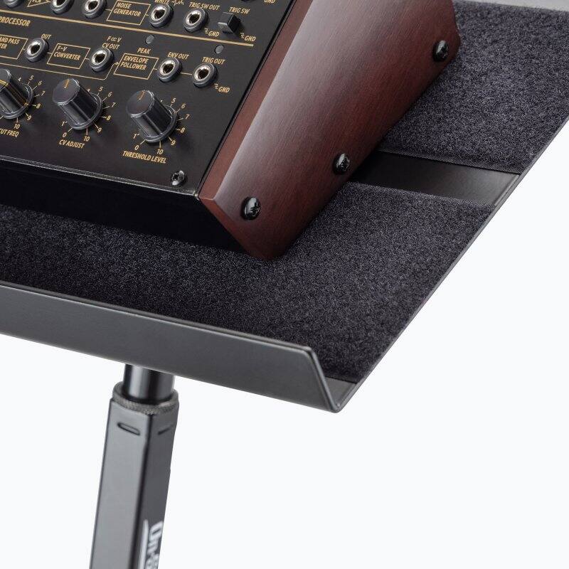 PROCESSOR AND PASS F-V CONVERTER d 5 a I 7 10 T UTFREQ e 10 CVADRIST MR Am MOISE TRIGSW TRIC SW OUT GENERATOR TRIGS SW GND F V CND CYOUT PEAK ENVELOPE ENVOUT TRIGOUT FOLLOWER 5 GND 6 1 5 7 6 -1 7 9 8 0 10 THRESHOLD LEVEL