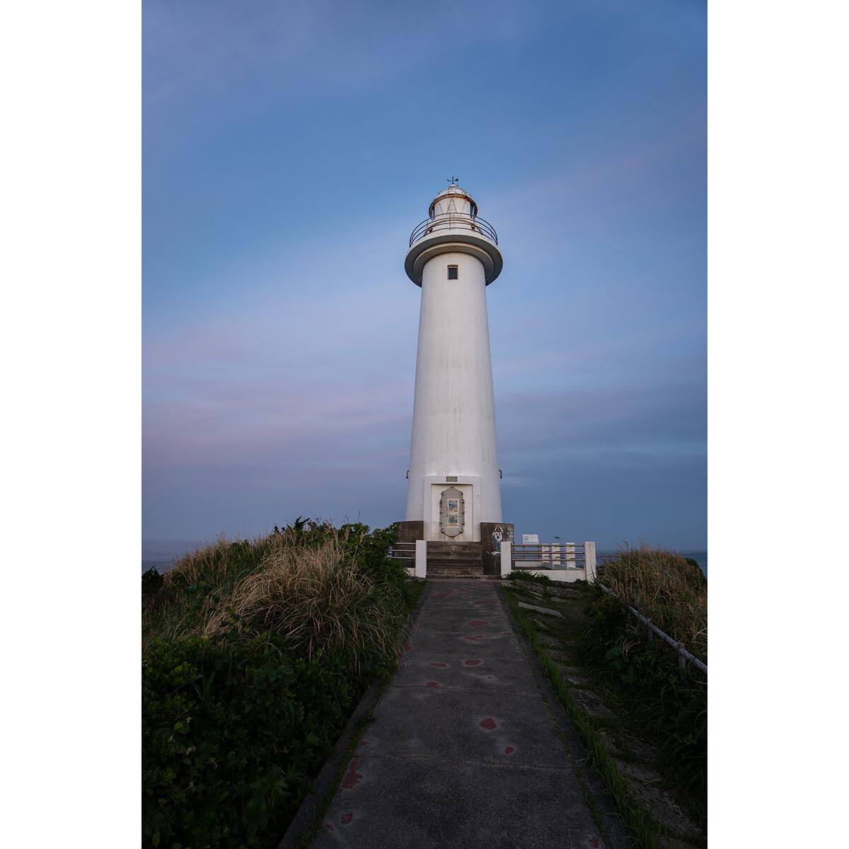 Alt View 5. Sigma - Sigma 12mm F1.4 DC Contemporary Lens (Canon RF) - Black.