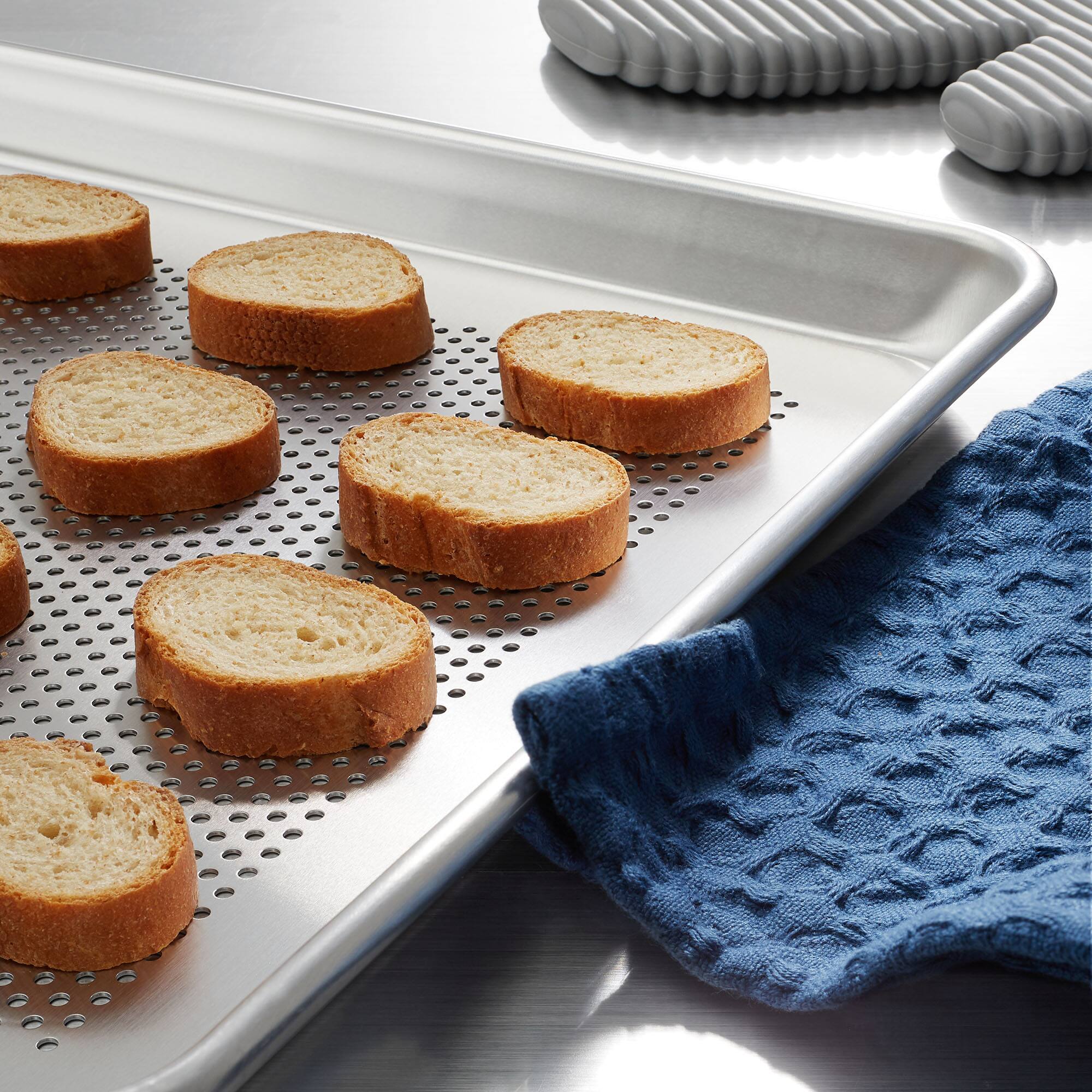 Alt View 1. GRIDMANN - 13 x 18-in 6pk - Commercial Aluminum Perforated Baking Sheets - Silver.