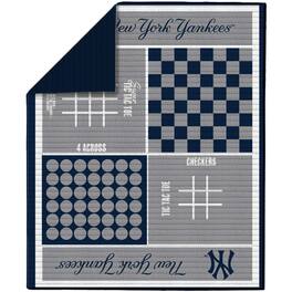 Pegasus - New York Yankees Outdoor Game Blanket - Multicolor