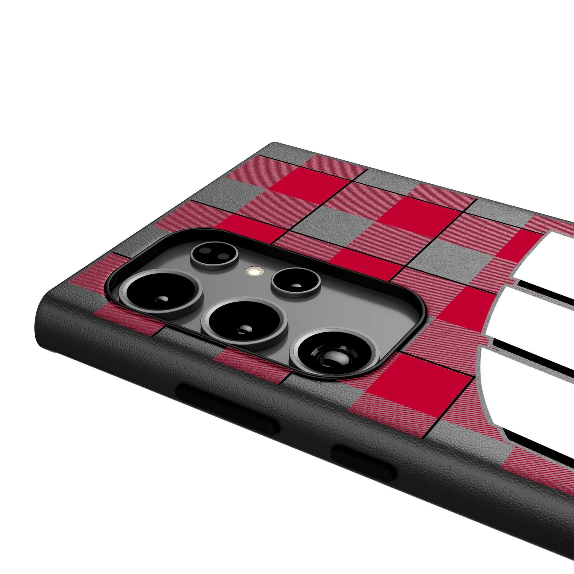 Alt View 3. Keyscaper - Wisconsin Badgers Plaid Galaxy Magnetic Bump Case - S25 - Black.