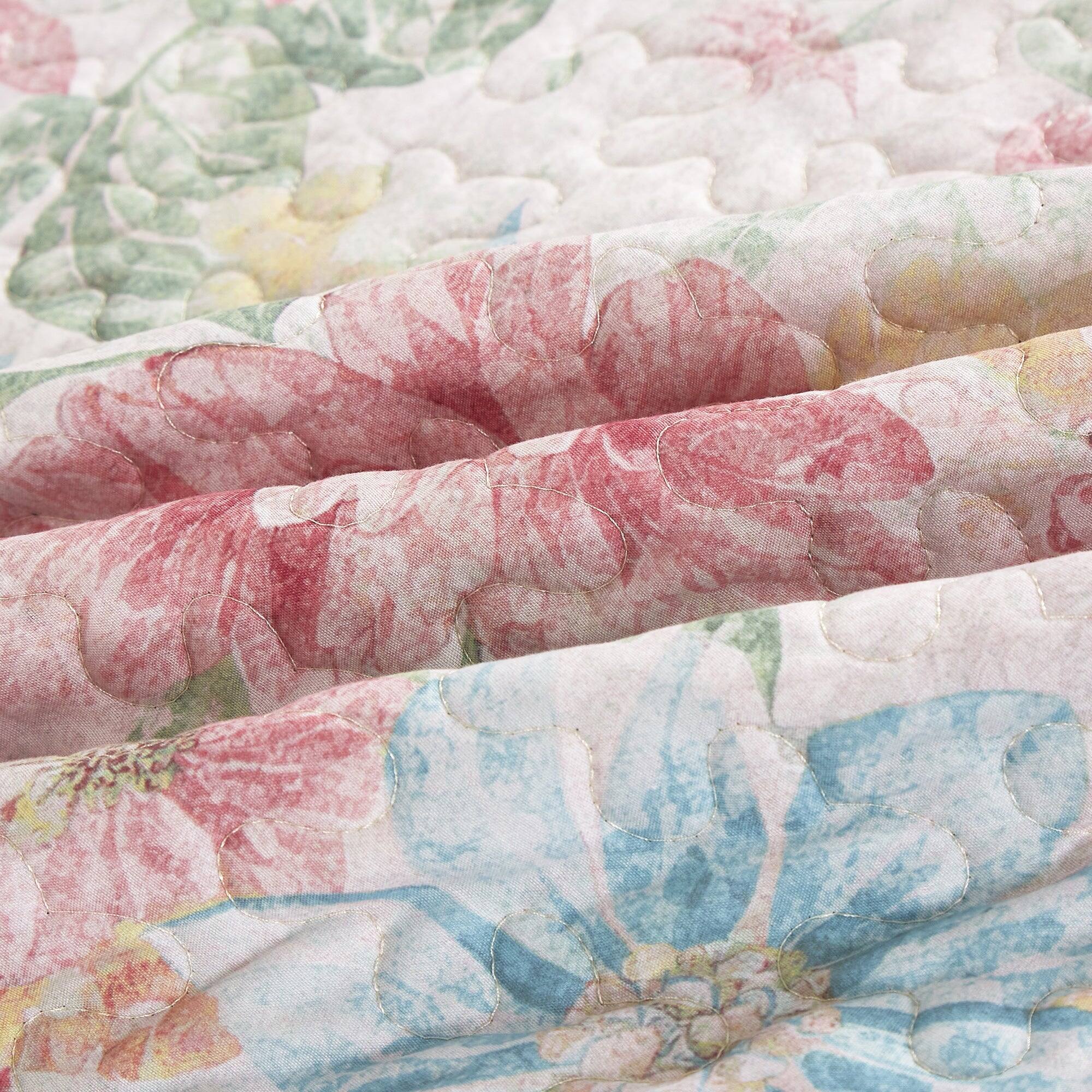 Left. MarCielo - MarCielo 3 Piece Lightweight Quilt Bedspread Set Reversible Floral Botanical - Peony Blue Border.