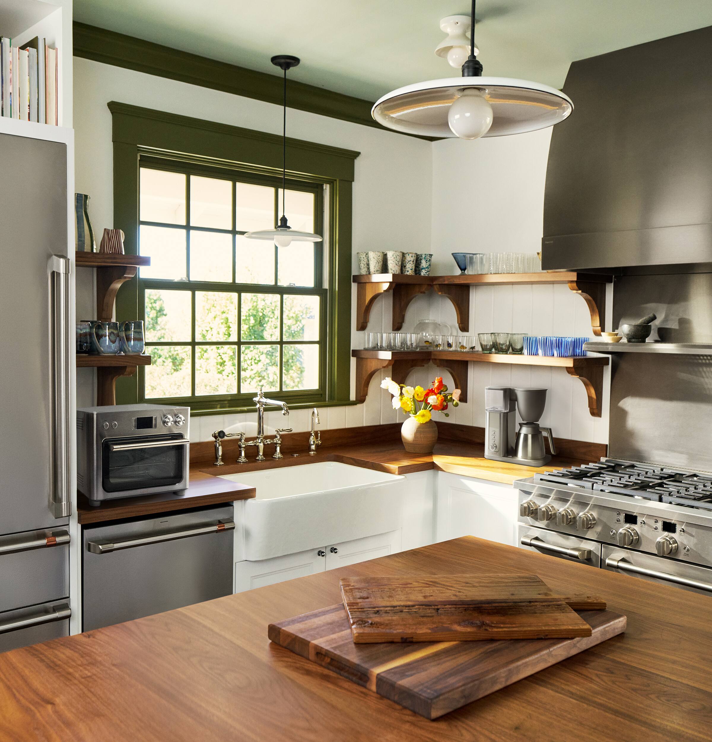 Alt View 14. Café - Specialty Smart 10-Cup and Single Serve Coffee Maker with Insulated Thermal Carafe - Stainless Steel.