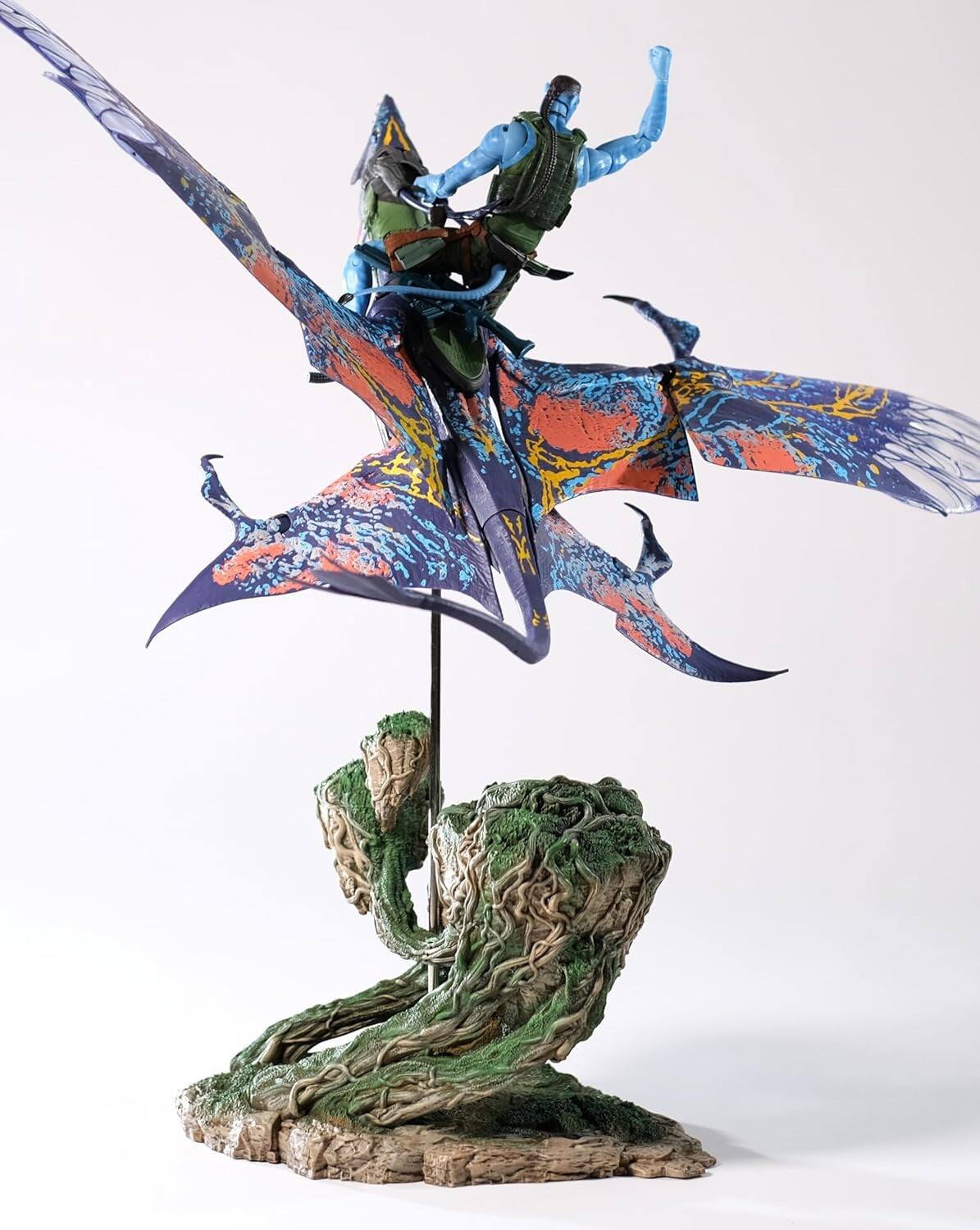 Alt View 3. McFarlane Toys - McFarlane Toys: Avatar Way of the Water: Quaritch & Banshee SDCC Exclusive Figures.