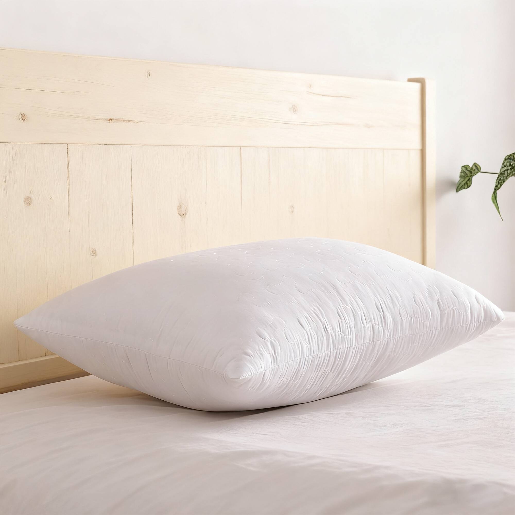 Angle. Shatex - Extra-firm pillow to relieve neck fatigue and help you sleep soundly and healthily. - White.