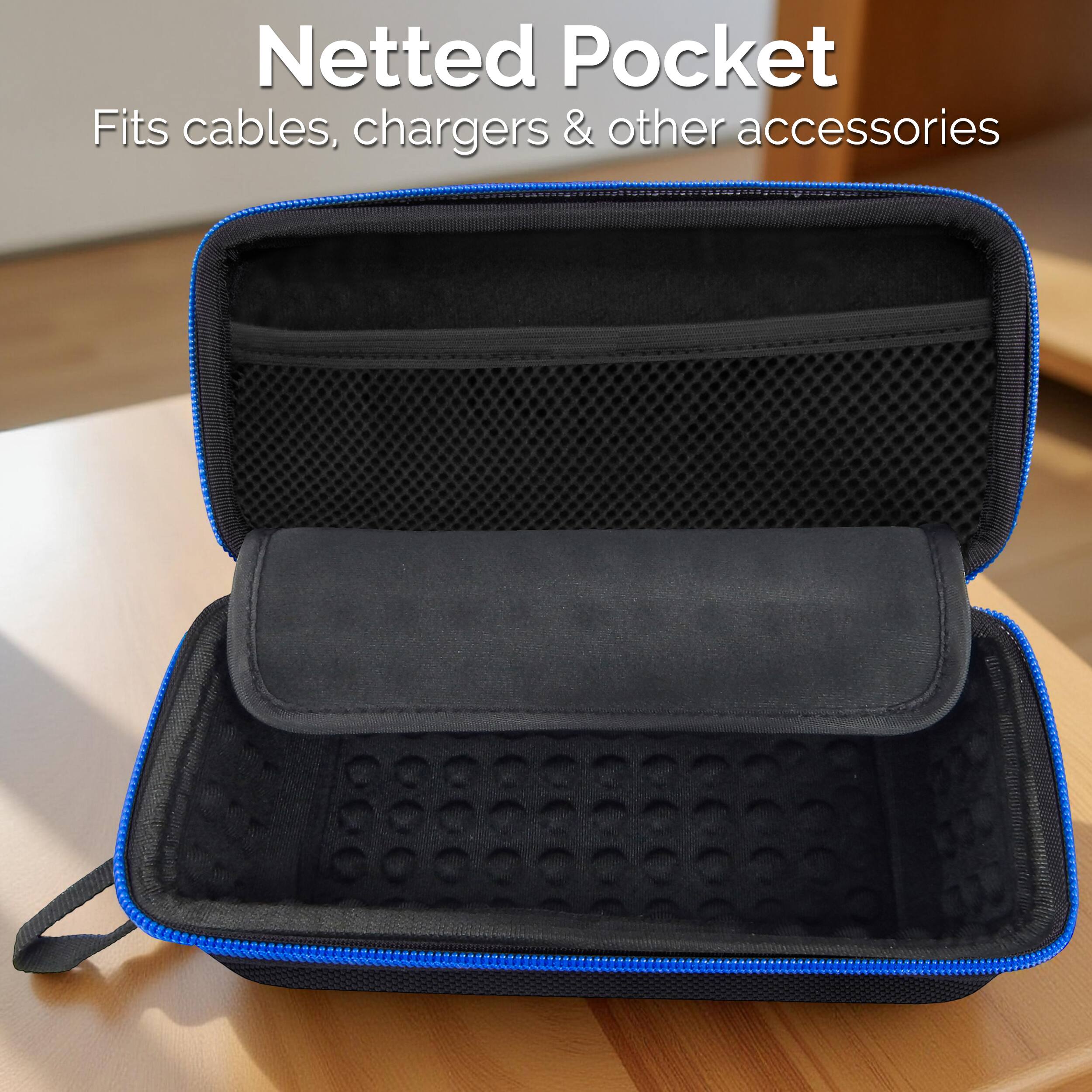 Netted Pocket  
Fits cables, chargers & other accessories