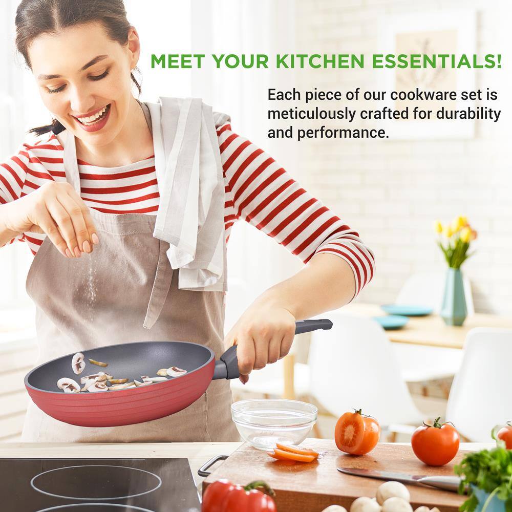 MEET YOUR KITCHEN ESSENTIALS!  
Each piece of our cookware set is meticulously crafted for durability and performance.