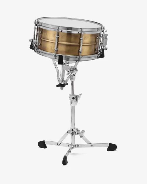 Angle. Gibraltar Hardware - 8000 Series Flat Base Snare Drum Stand, with Single Lock Basket Tilter and Key Lock Stability.