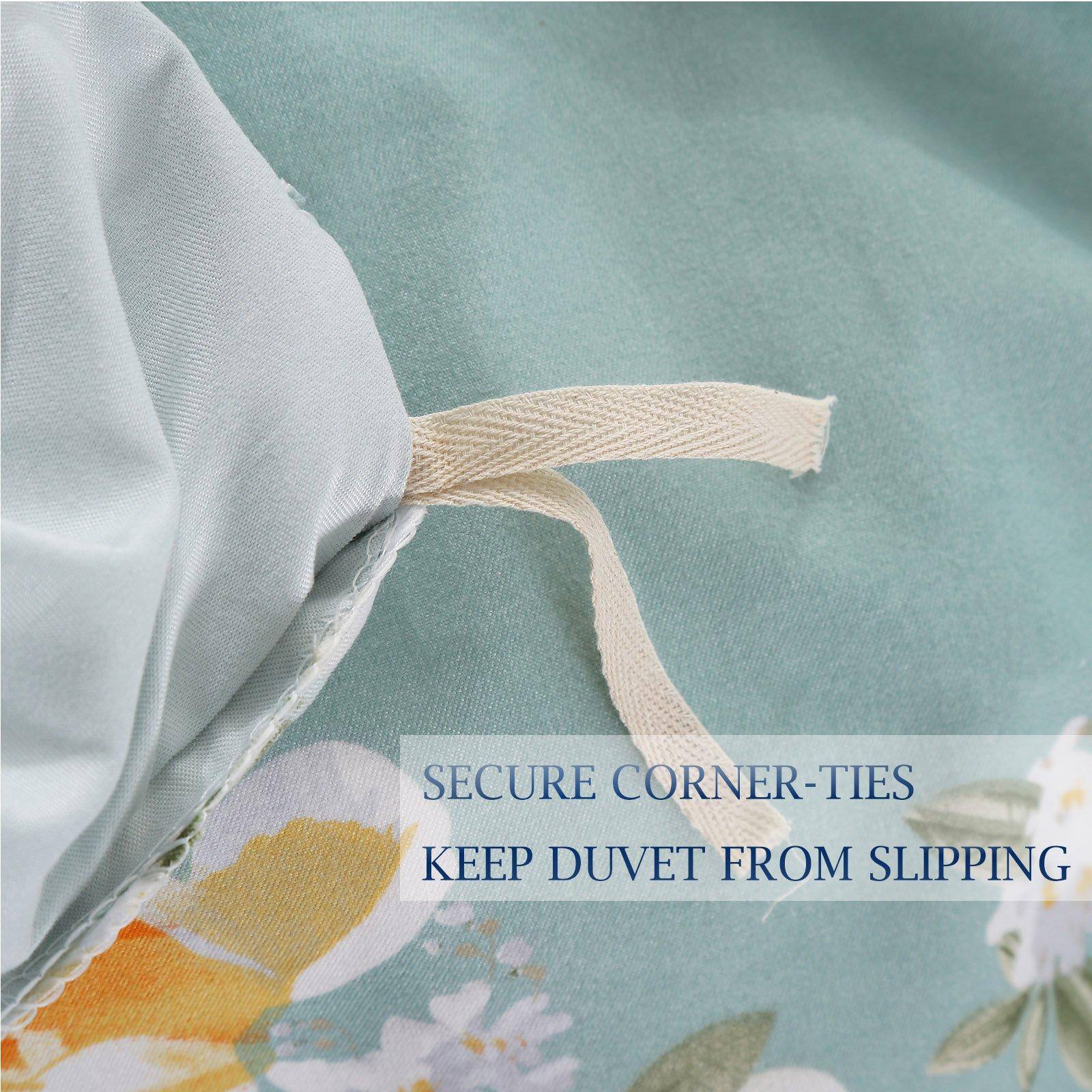 SECURE CORNER-TIES  
KEEP DUVET FROM SLIPPING