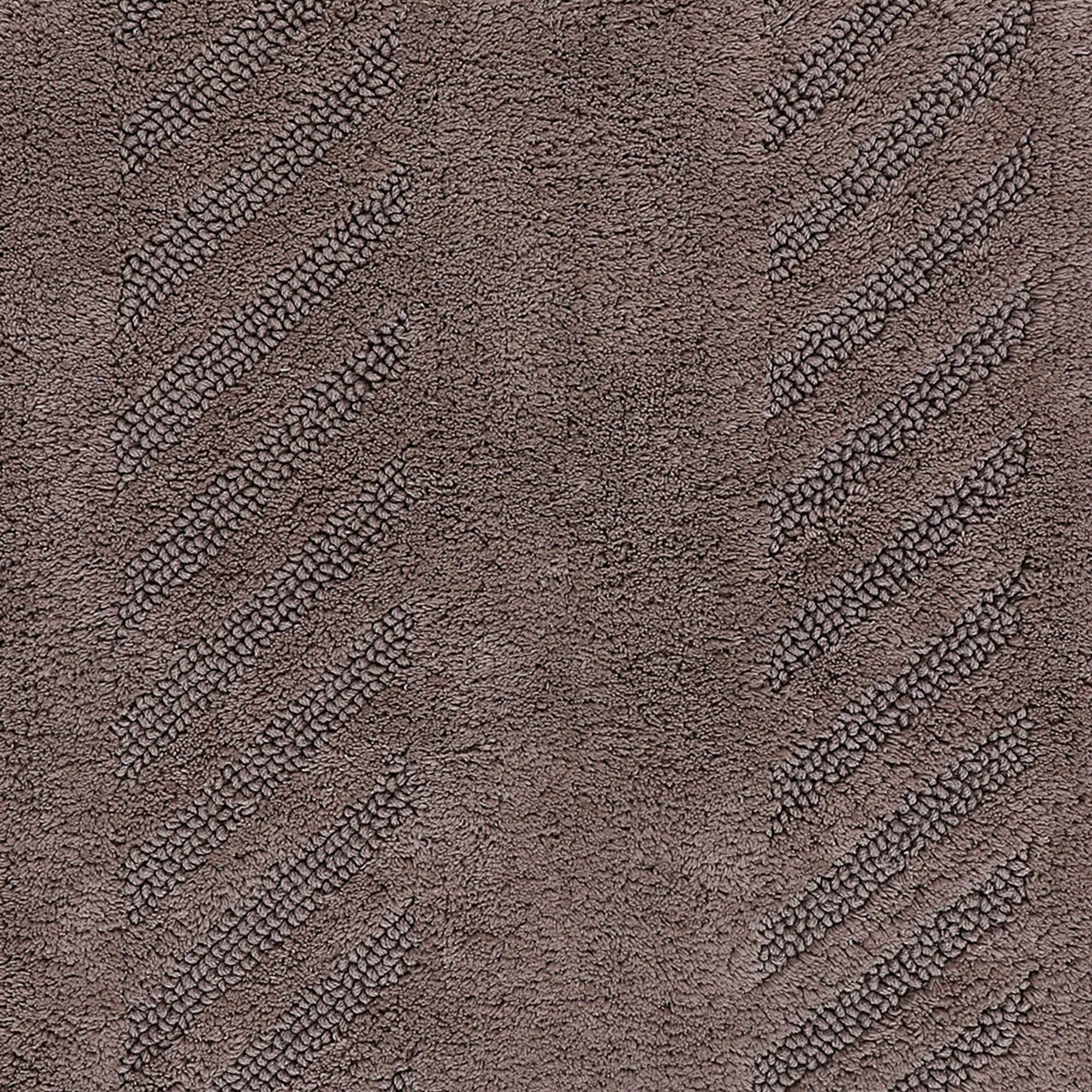 Left. Knightsbridge - Knightsbridge Diagonal Racetrack Reversible Bath Rug - 100% Cotton Stone - Stone.