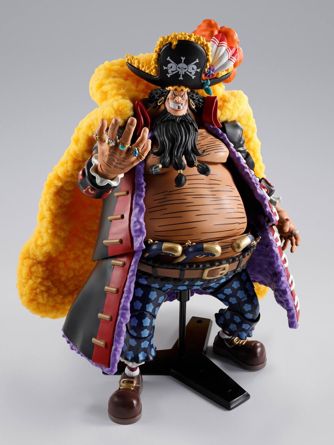 Alt View 1. Bandai - Tamashii Nations - One Piece - S.H.Figuarts - Marshall D. Teach -FOUR EMPERORS- Action Figure   - Collectibles - Multicolor.