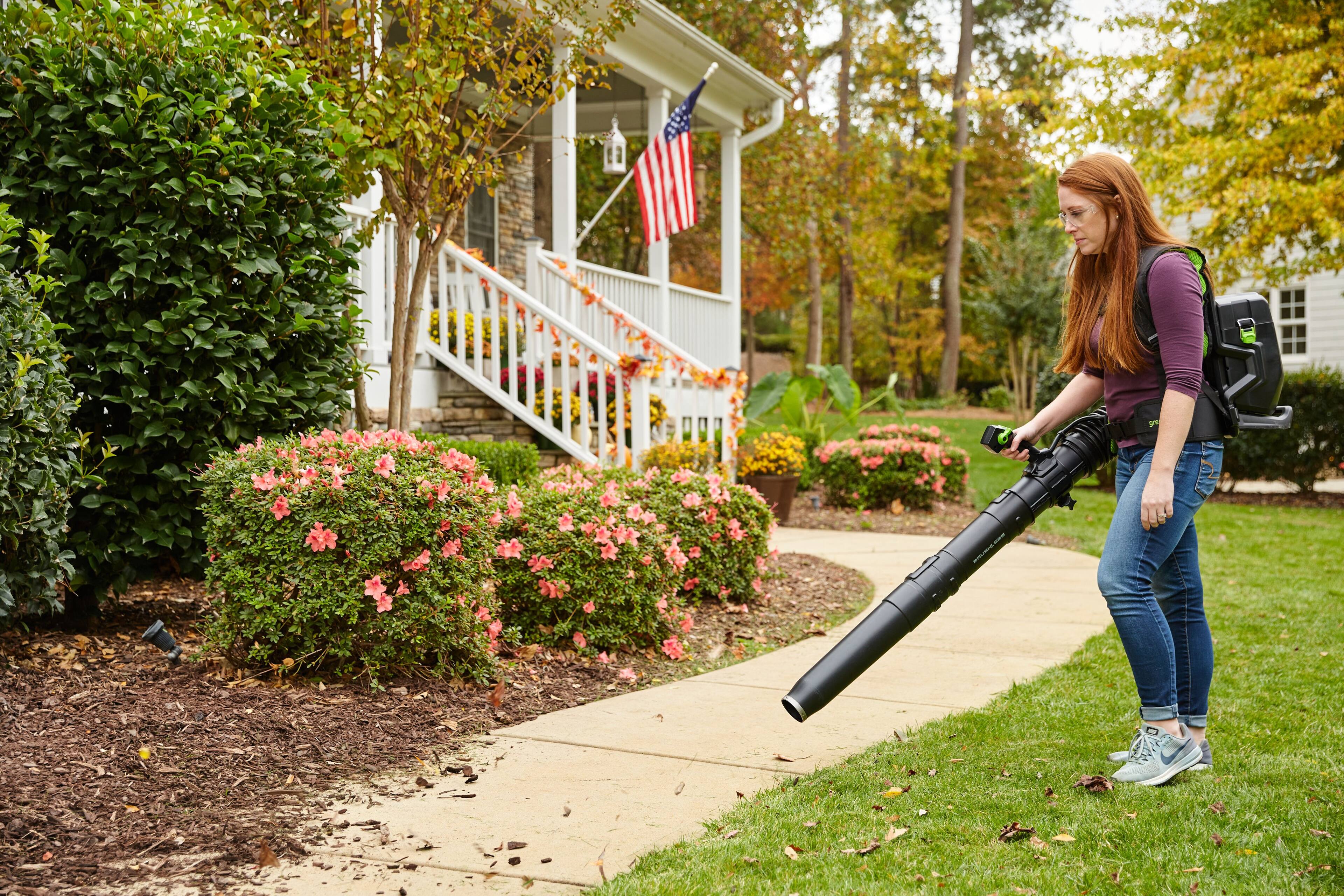 Alt View Zoom 12. Greenworks - 80V 690 CFM 165 MPH Cordless Backpack Leaf Blower with (2) 4.0 Ah Battery and Dual-Port Charger - Green.