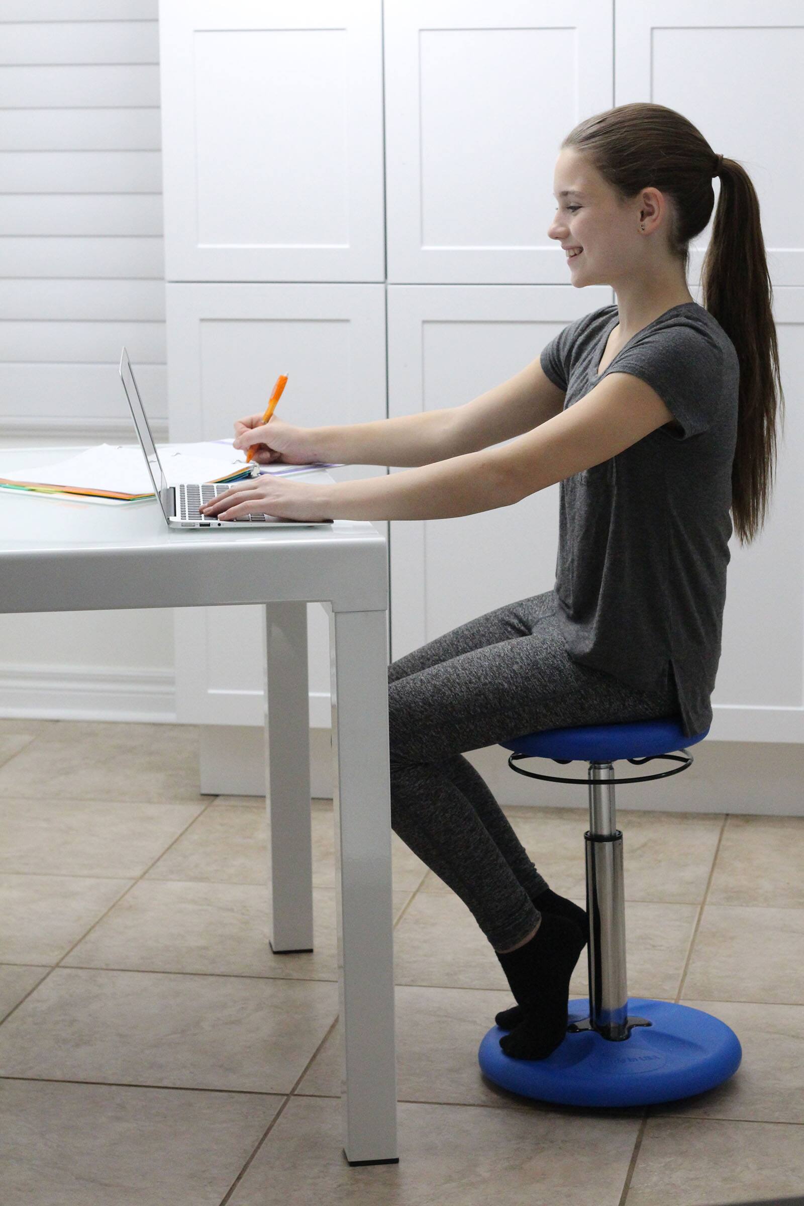 Kore Design Kids Adjustable Tall Wobble Chair 16.5 24