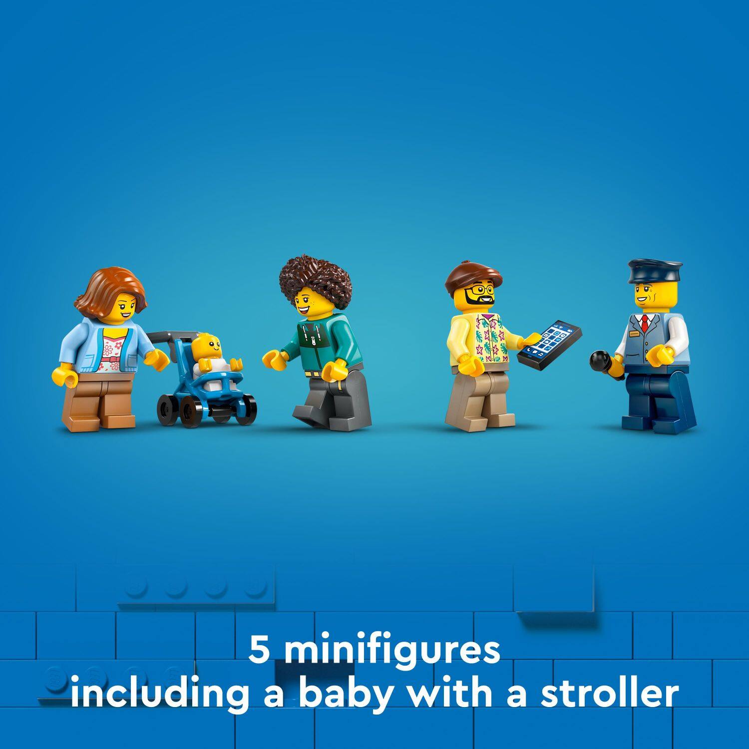 5 minifigures including a baby with a stroller.