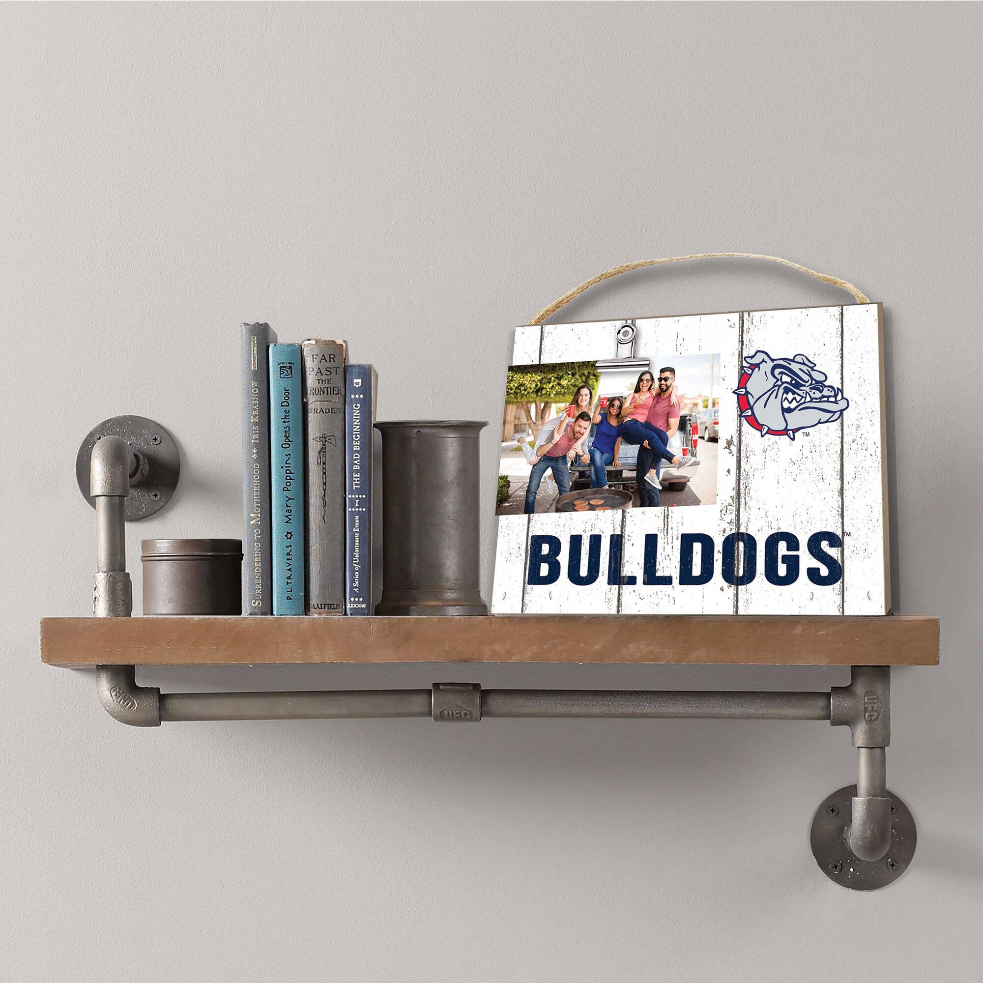 KRASNO E. eRobs 2 S SunamDEaDO FAR 3 AST THE D UNNTIER Door ... XAPEN Oyessth BEGINNING BAD Poppina THE ary I 0 TRAVIAS f I 14 s BULLDOGS UEC