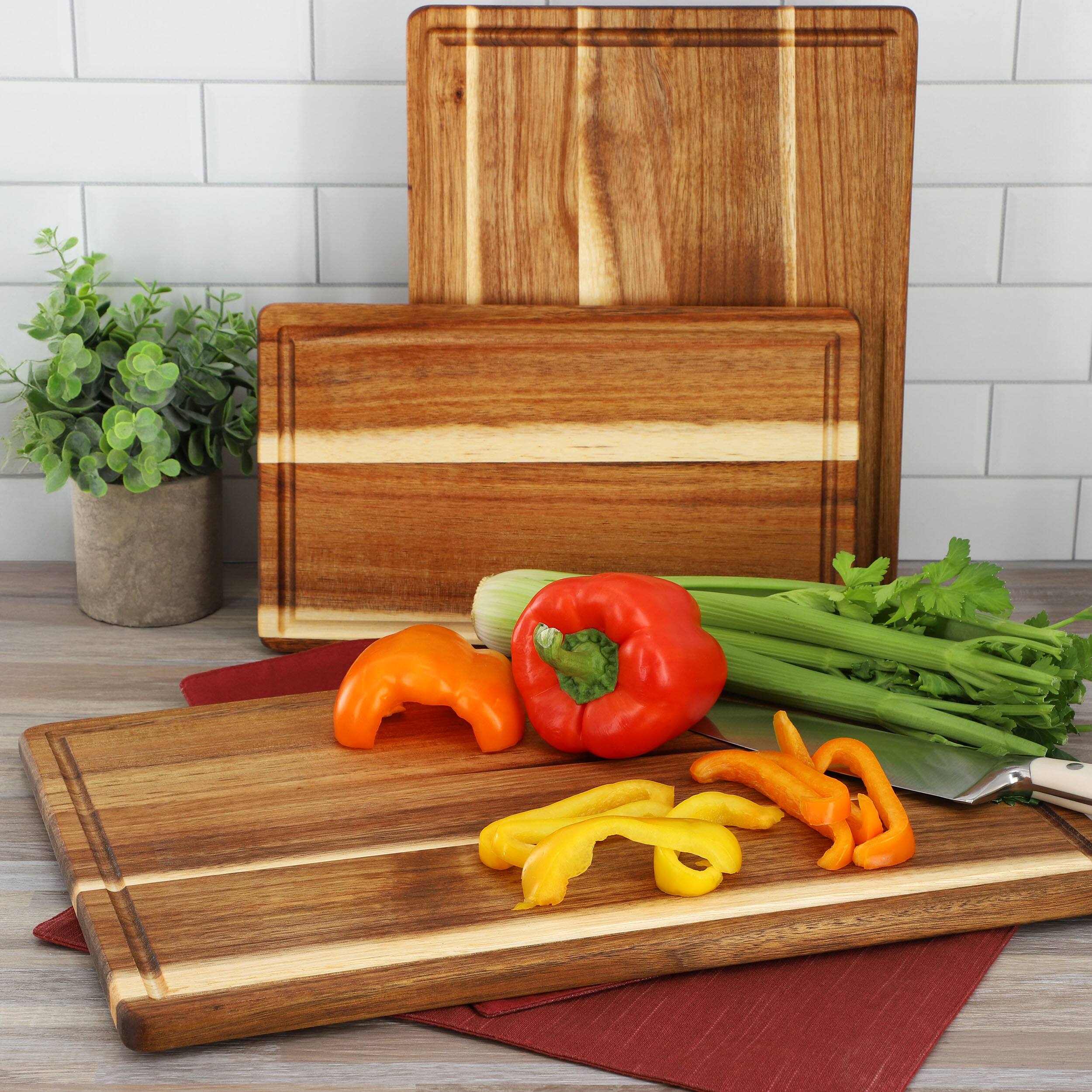 Alt View 5. MegaChef - MegaChef 3 Piece 7 Inch, 10 Inch, and 17 Inch Acacia Wood Cutting Board Set with Juice Grooves - Brown.