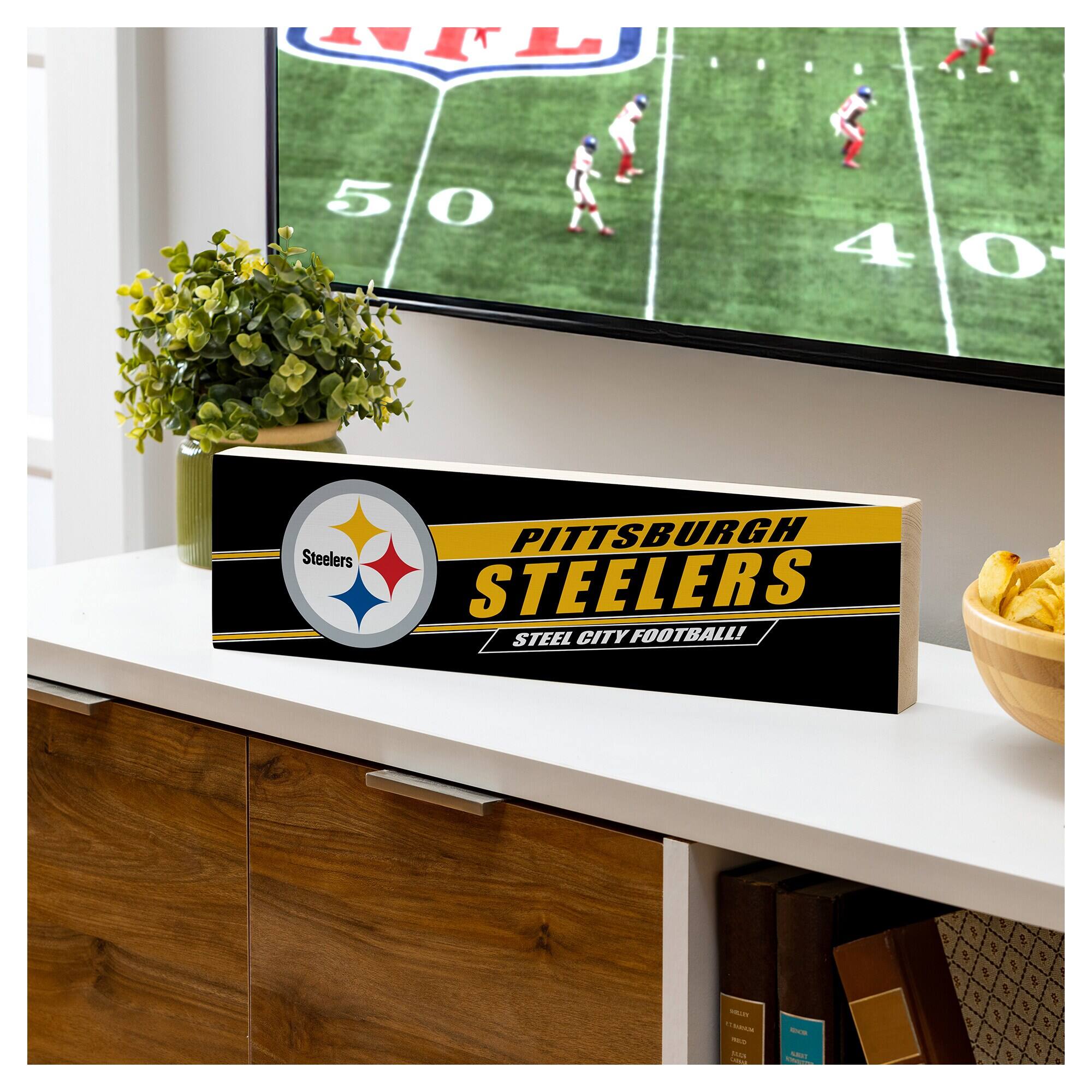 PITTSBURGH  
Steelers  
STEELERS  
STEEL CITY FOOTBALL!
