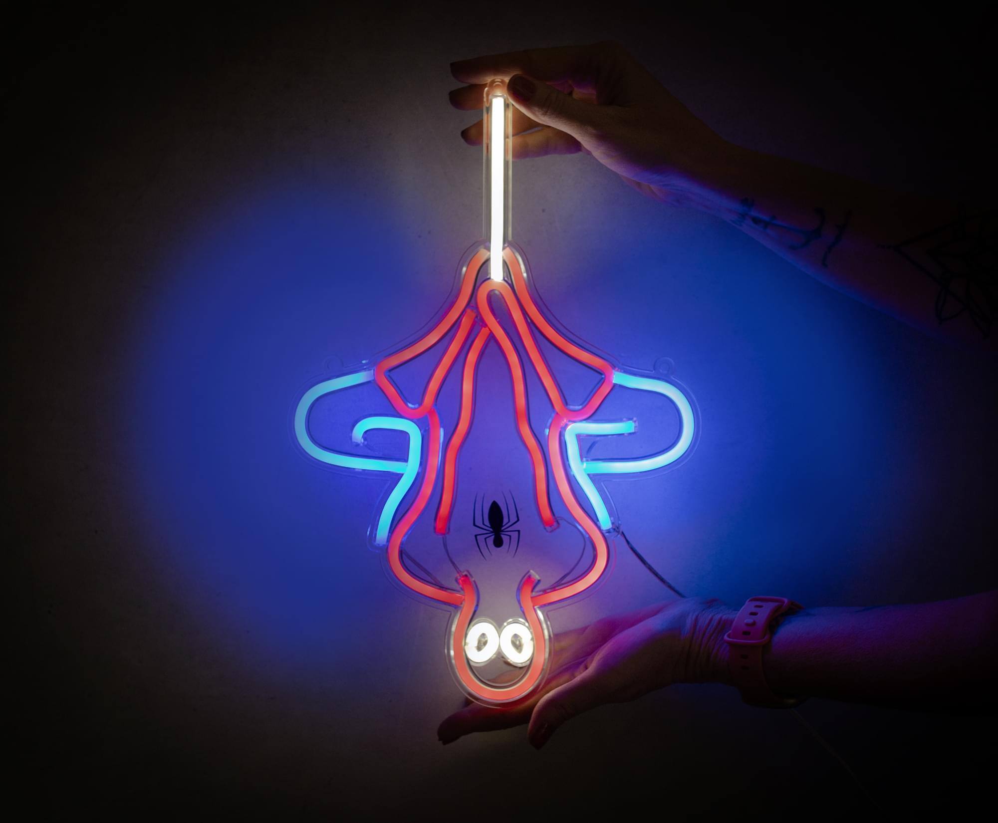 Alt View 10. Marvel - Marvel Spider-Man Hanging LED Neon Wall Light Sign - Red.