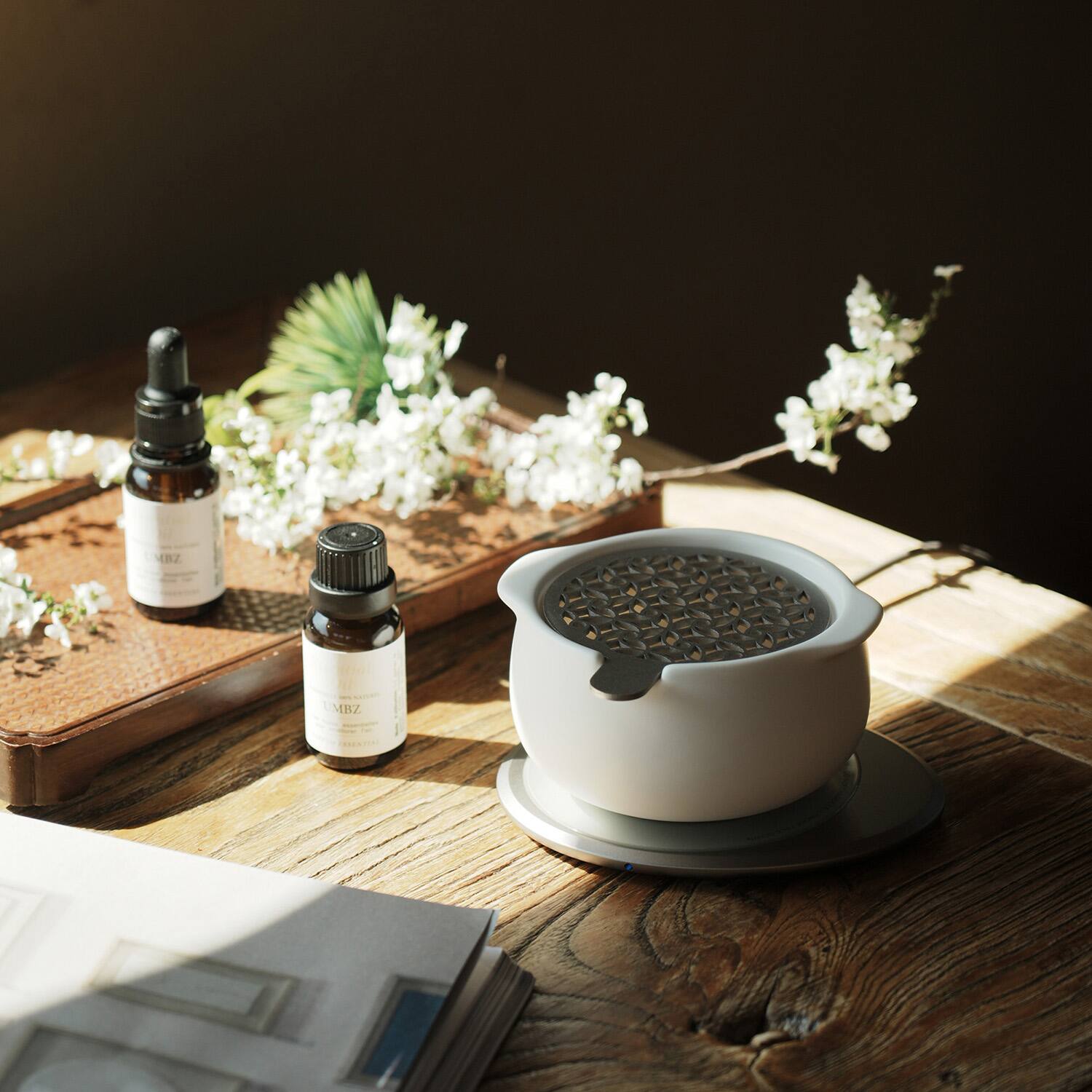Back. OHOM - Jun Self-heating Diffuser Set - Jasmine White.