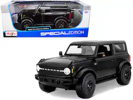 2021 Ford Bronco Wildtrak Top "Special Edition" 1/18 Diecast Model Car by Maisto - Black Metallic With Dark Gray