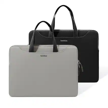 The correct text is "Tomtoc."