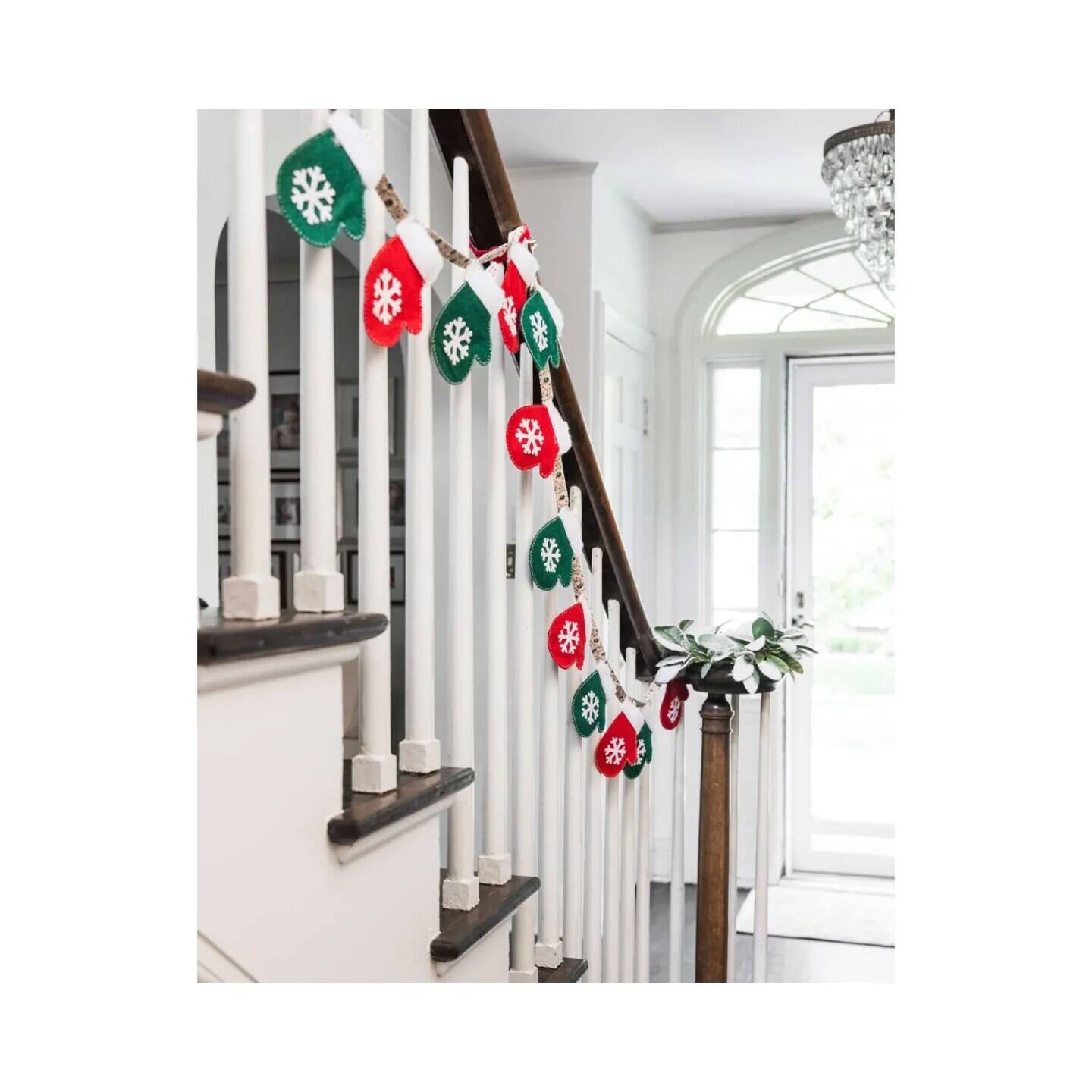 Alt View 2. AccuQuilt - Warm Hands, Warm Hearts Die Deluxe Bundle - Multicolor.