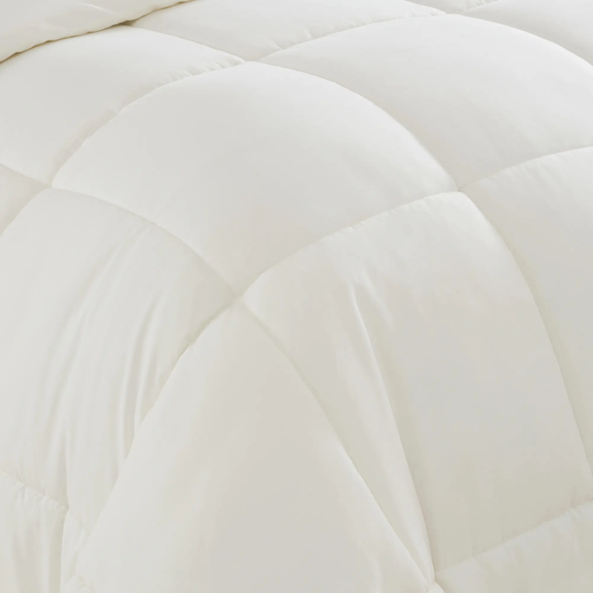 Angle. Sweet Home Collection - Down Alternative Reversible All Season Solid Comforter, King - Ivory.
