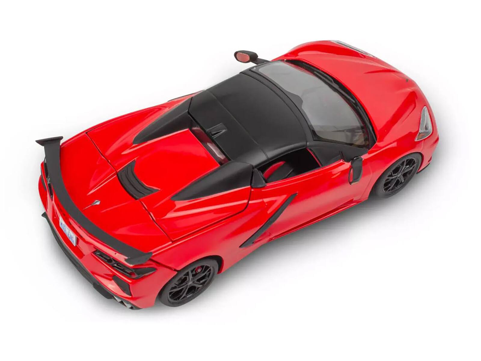 Alt View 4. Revell - Level 4 2022 Chevrolet Corvette C8 Hardtop Convertible 1/25 Scale Model by Revell.