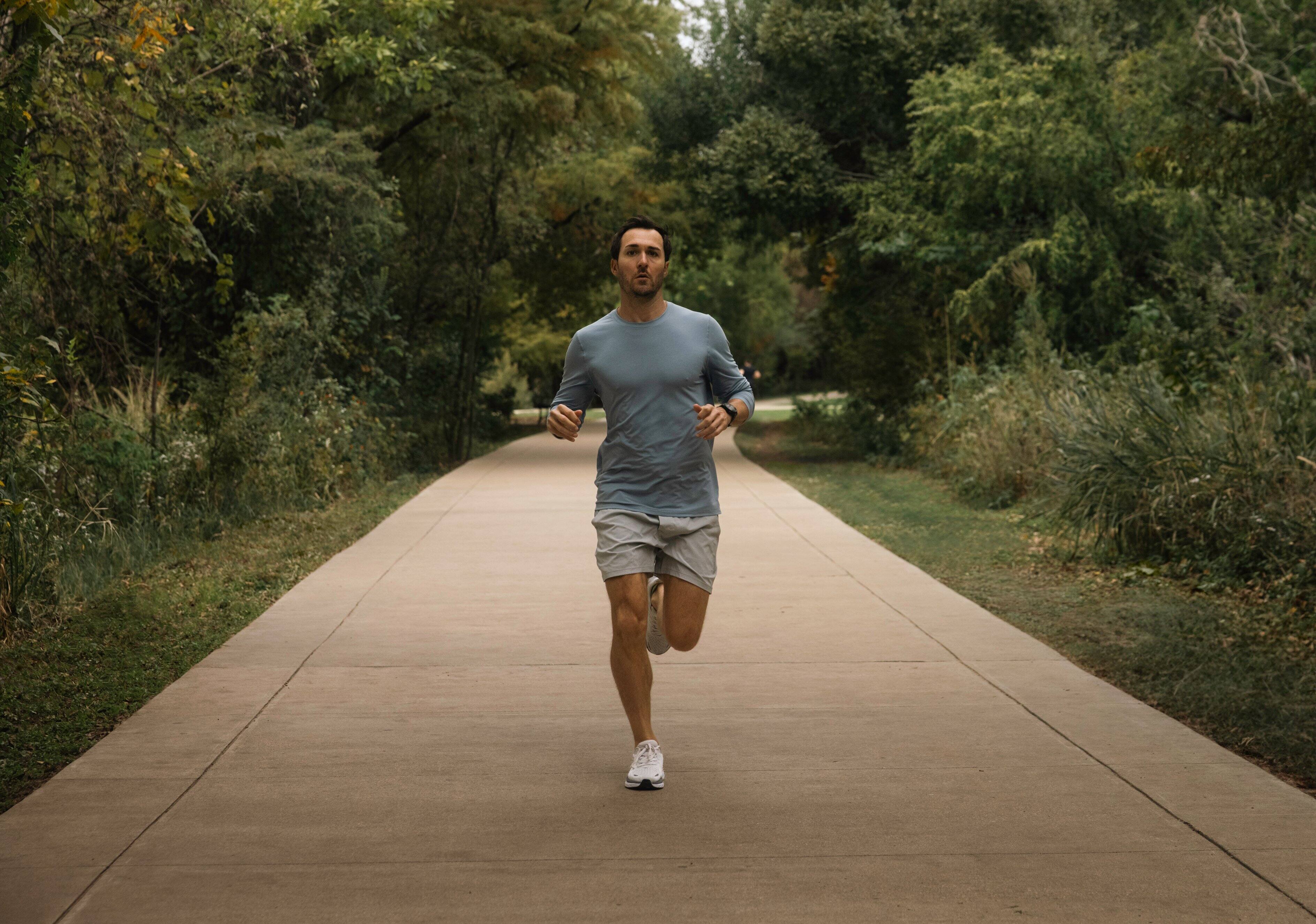 Alt View 3. Garmin - Forerunner 165 Music GPS Smartwatch 43 mm Fiber-Reinforced Polymer - Gray/Whitestone.