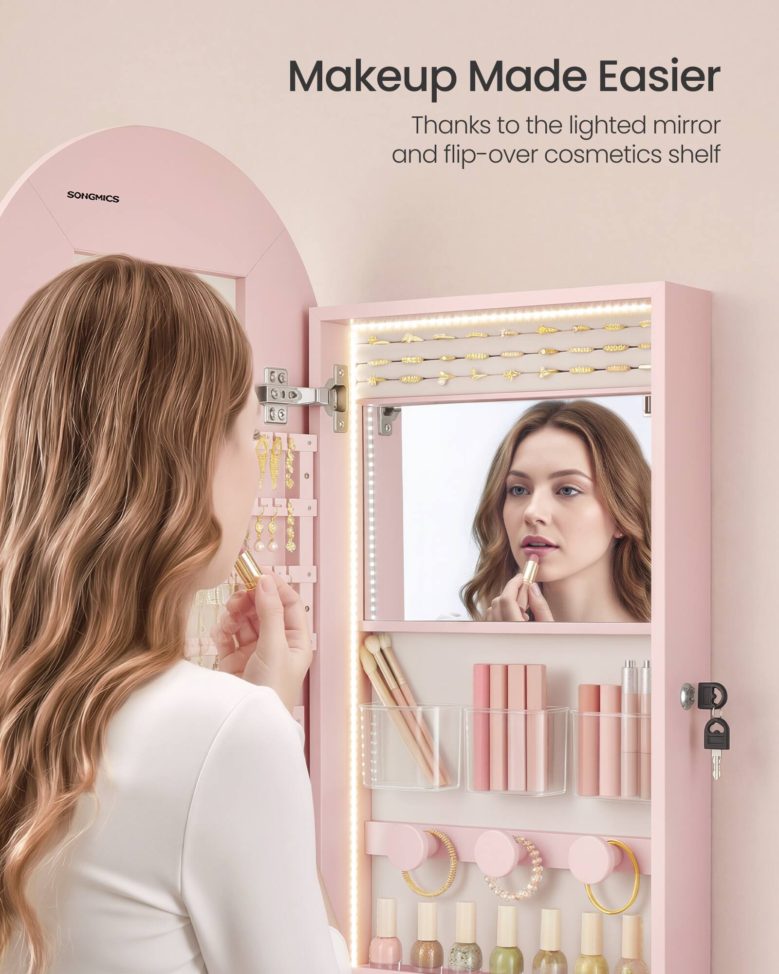 Makeup Made Easier  
Thanks to the lighted mirror and flip-over cosmetics shelf  

SONGMICS