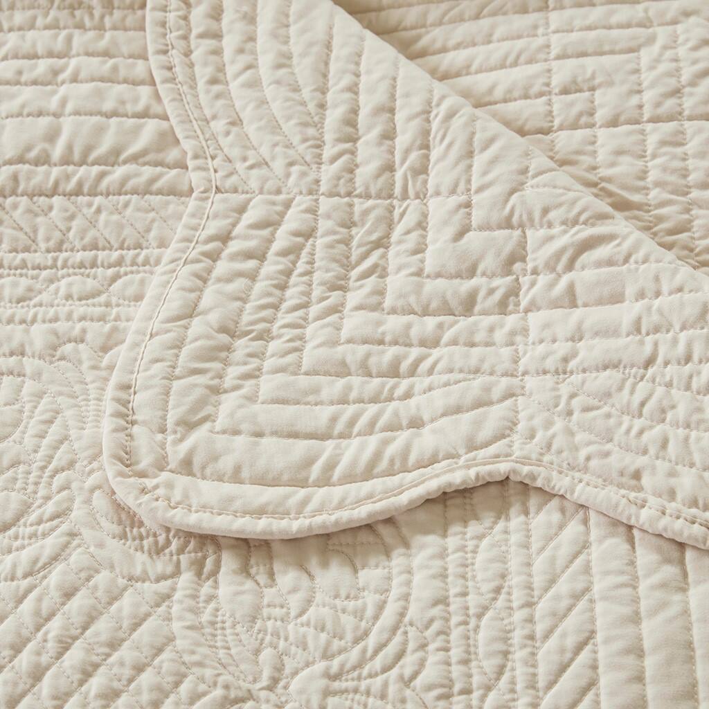 Alt View 5. Gracie Mills - Gracie Mills Salvatore Oversized Stitched Scalloped Edges Throw Blanket - Cream.