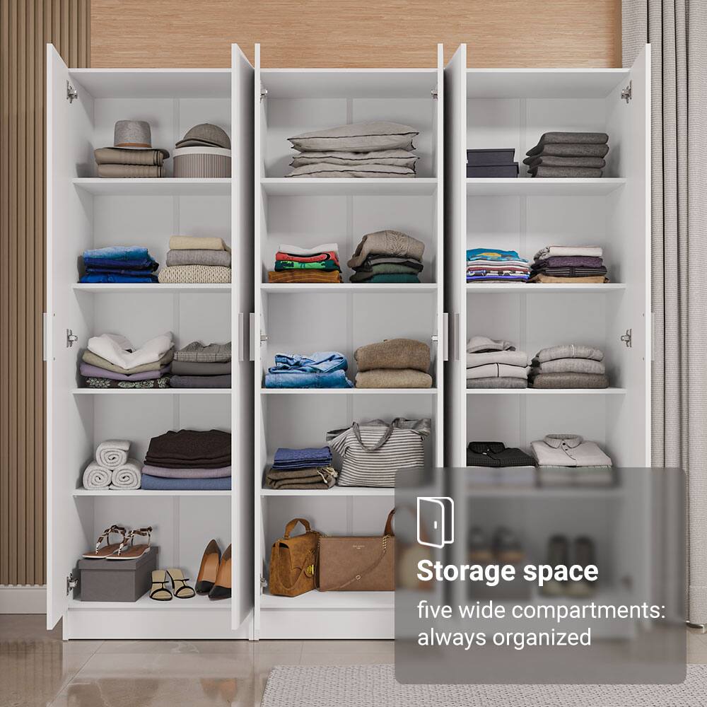 Storage space  
five wide compartments:  
always organized