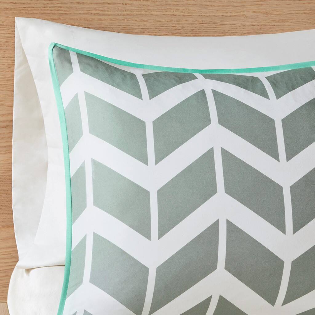 Alt View 1. Gracie Mills - Gracie Mills Basil Chevron Bliss Comforter Set - Aqua.