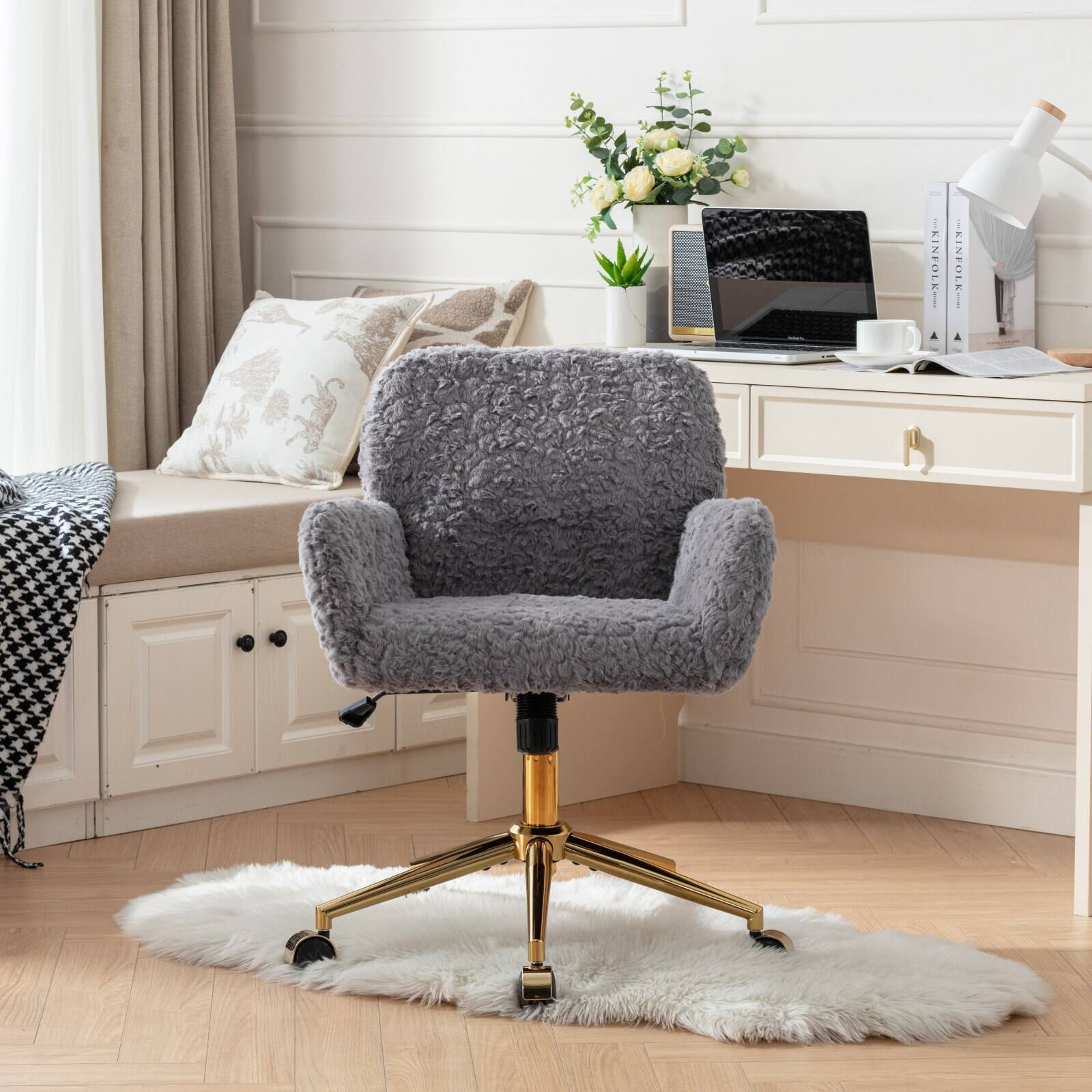 KINFOLKHOME  
KINFOLK
