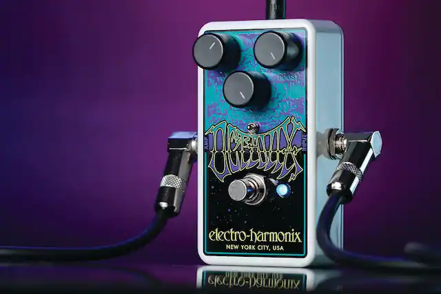 - Volume (VOL)
- Boost (BOOST)
- Octave (OCTAVE)
- Input (INPUT)
- Output (OUTPUT)
Electro-Harmonix
New York City, USA