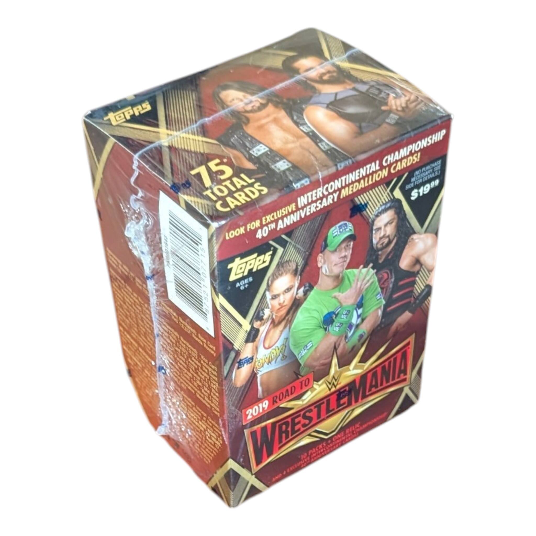TOPPS KC CHAMPIONSHIP CARDS!  
75 INTERCONTINENTAL MEDALLION CARDS  
EXCLUSIVE ANNIVERSARY FOR 40TH  
LOOK FOR 15 07715  
TOPPS AGES .+  
67521  
AWAY  
ROAD TO  
WRESTLEMANIA 2019