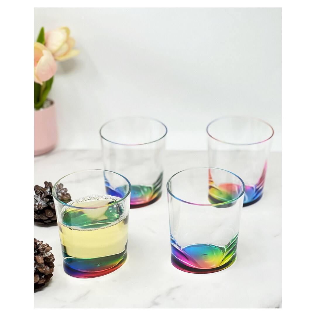 Left. APRILSOUL - Oval Halo Acrylic Glasses Set of 4 DOF Plastic BPA Free Cocktail Drinkware Water Tumblers - white.