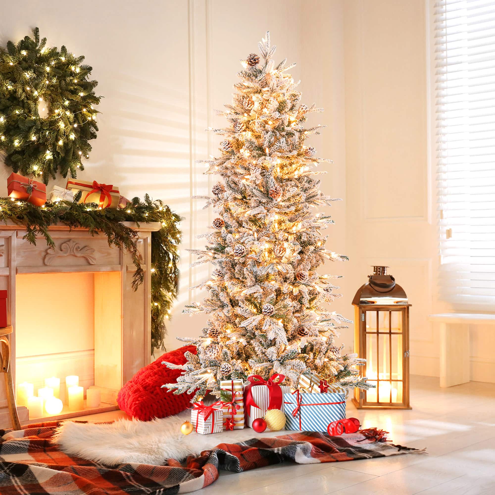 Gymax - 6 FT Pre-Lit Artificial Christmas Tree Snow-Flocked Hinged Xmas Tree - White, Green