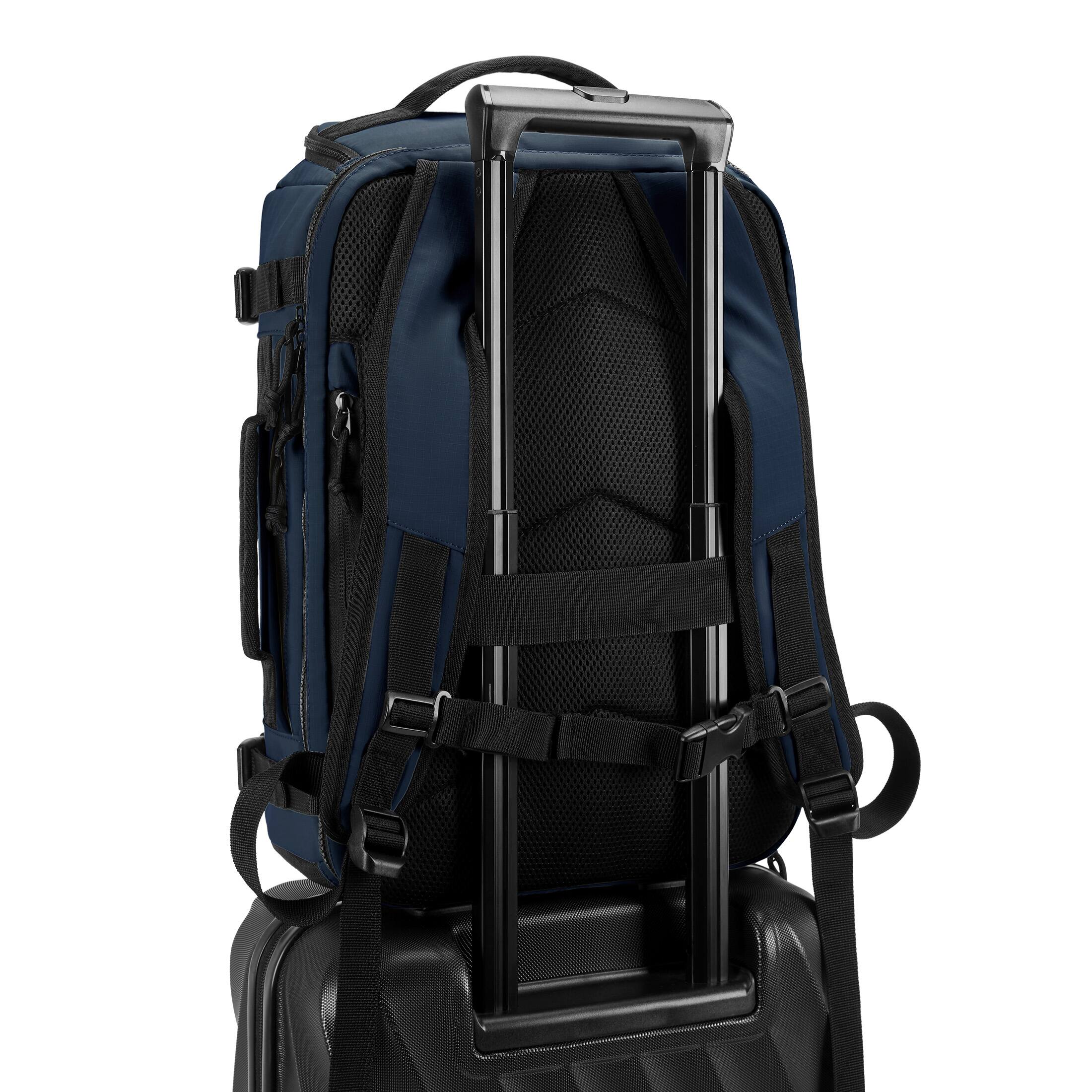 Left. Bagsmart - Blast 28L Travel Backpack fit 17 Inch Laptop Backpack with USB Port for Airplane Travel - Navy Blue.