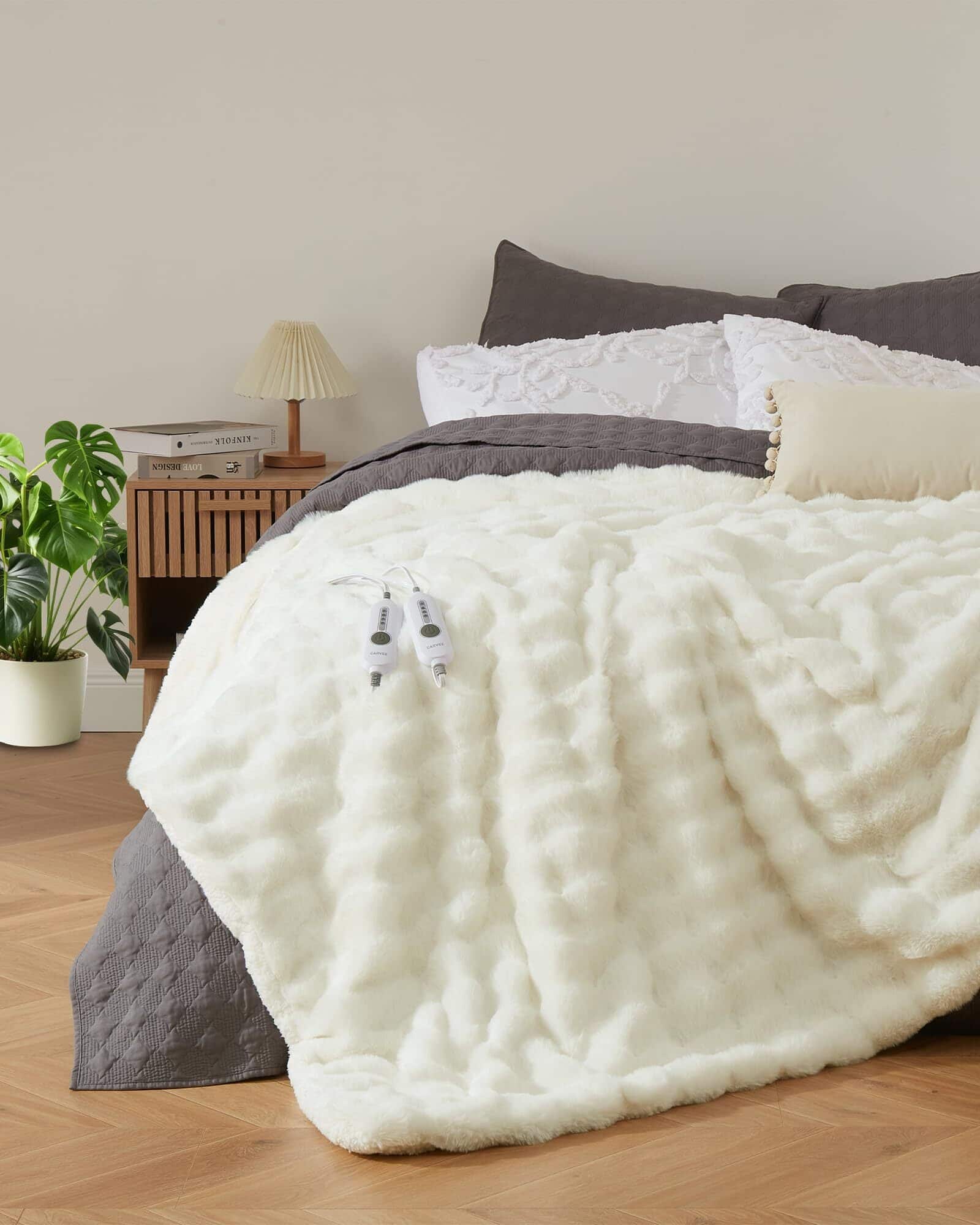 Acekool - Heated Blanket King, Dual Control Faux Fur Electric Blanket with 4 Heat Settings, 90"x100" - Beige