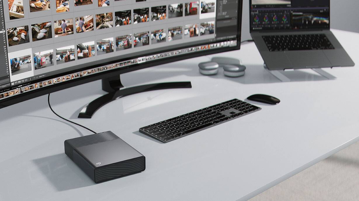 Alt View 10. Seagate - Seagate One Touch Desktop HDD 20 TB - Space Gray.