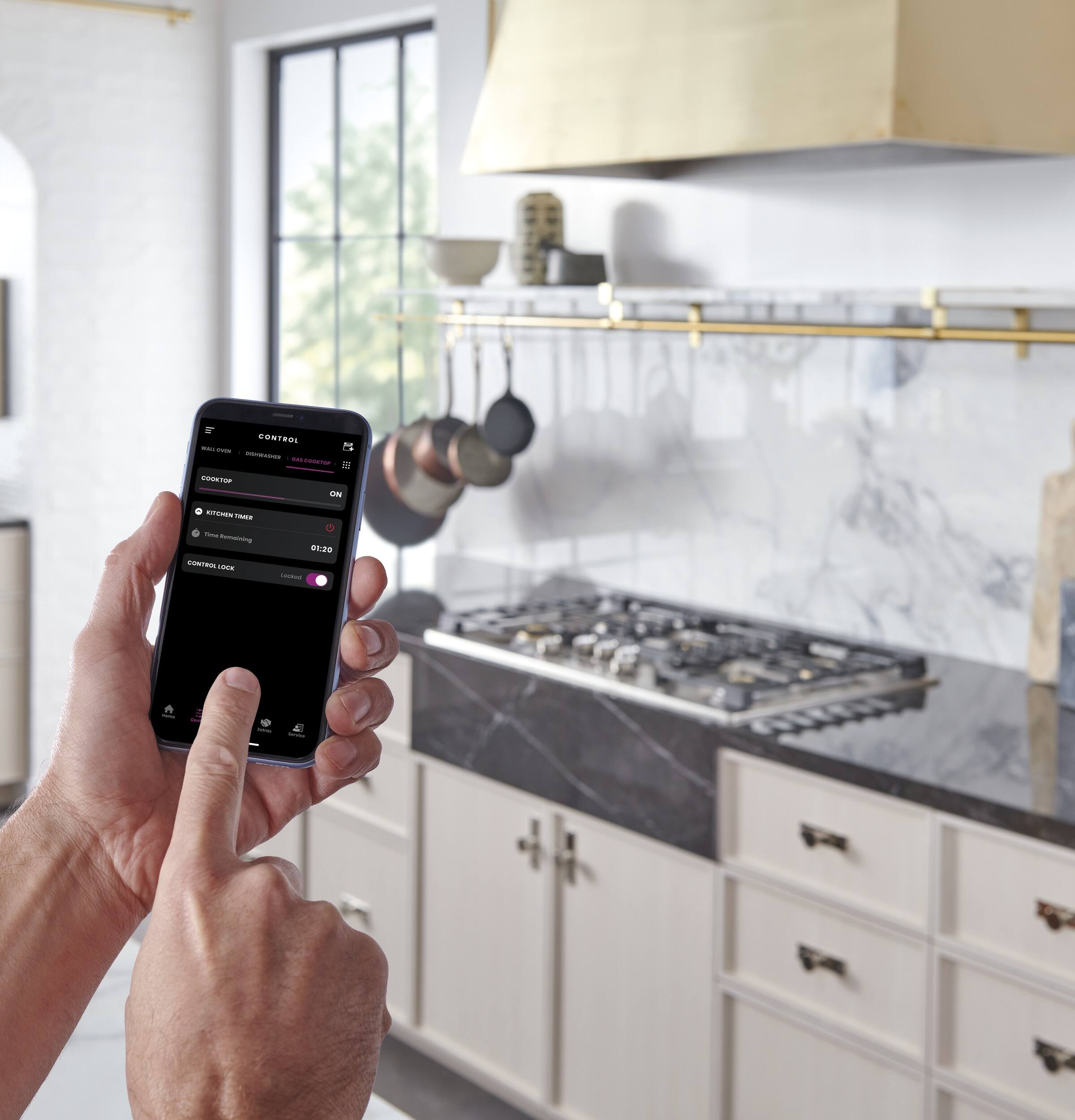 CONTROL

COOKTOP
ON

KITCHEN TIME
Time Remaining
01:20

CONTROL LOCK