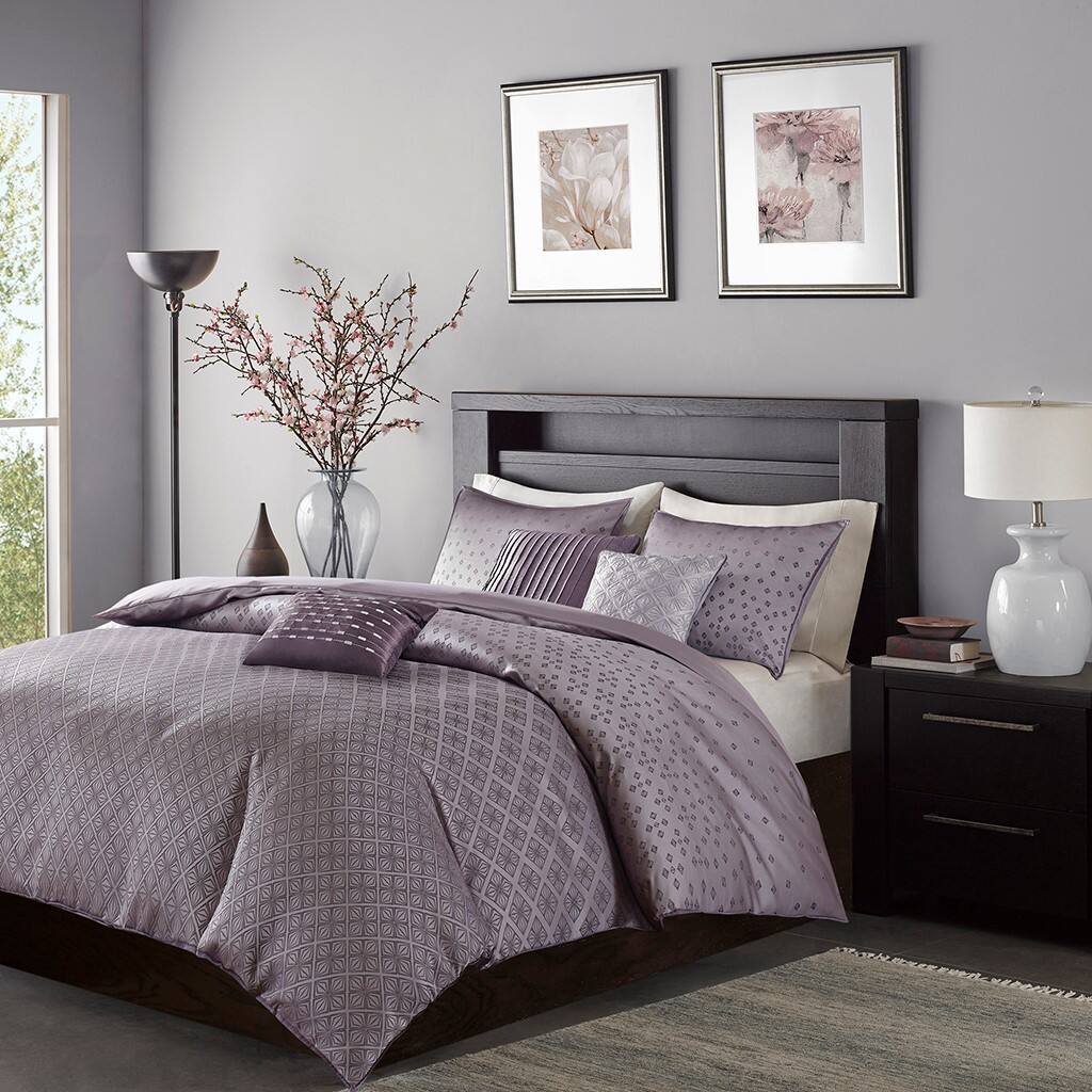 Alt View 1. Gracie Mills - Gracie Mills Pasquale Ombre Jacquard Duvet Cover Set - Purple.