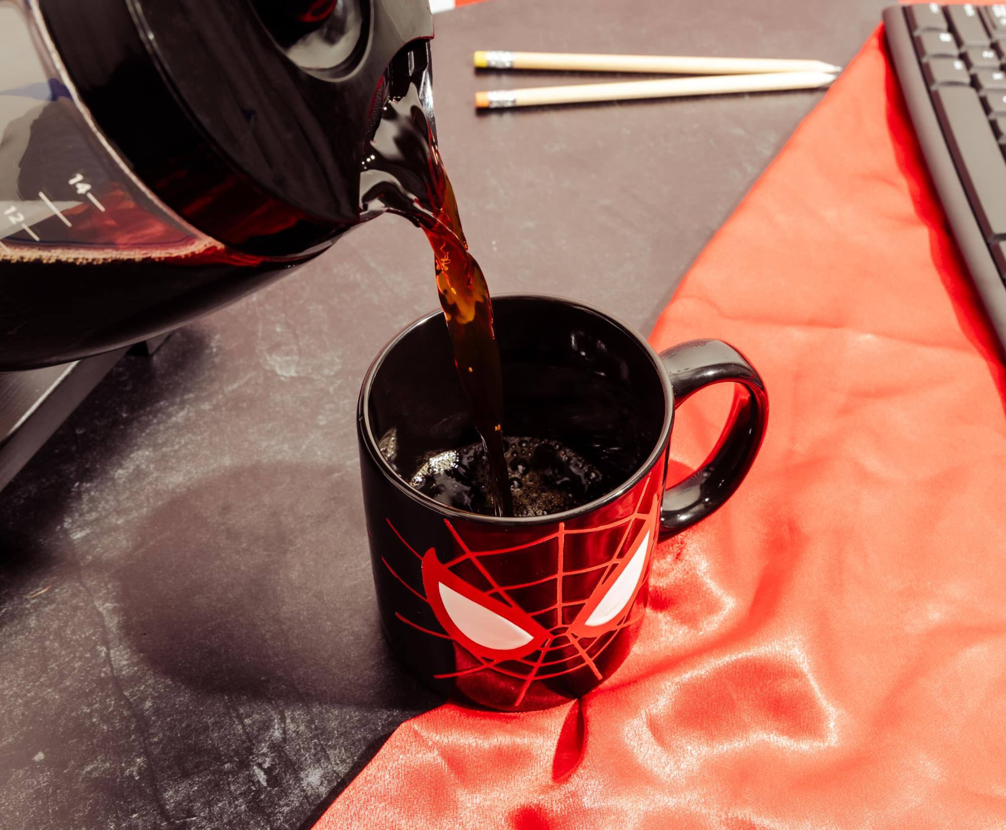 Alt View 4. Silver Buffalo - Marvel Spider-Man Miles Morales Mask Wax-Resist 20-Ounce Ceramic Mug - Black.